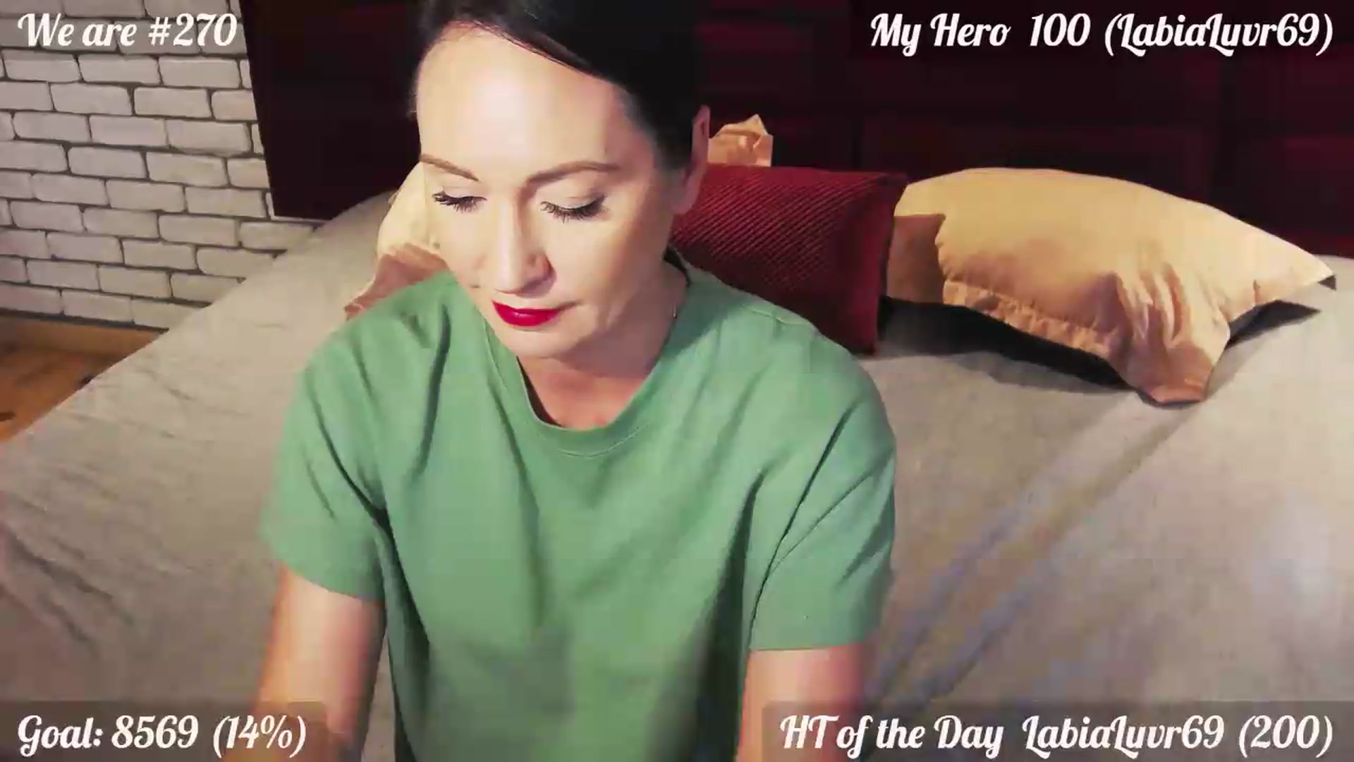 Gallery image thumbnail from QuinnieSmile's myfreecams stream on, 07/27/2026, 11:32 image 11 of 20