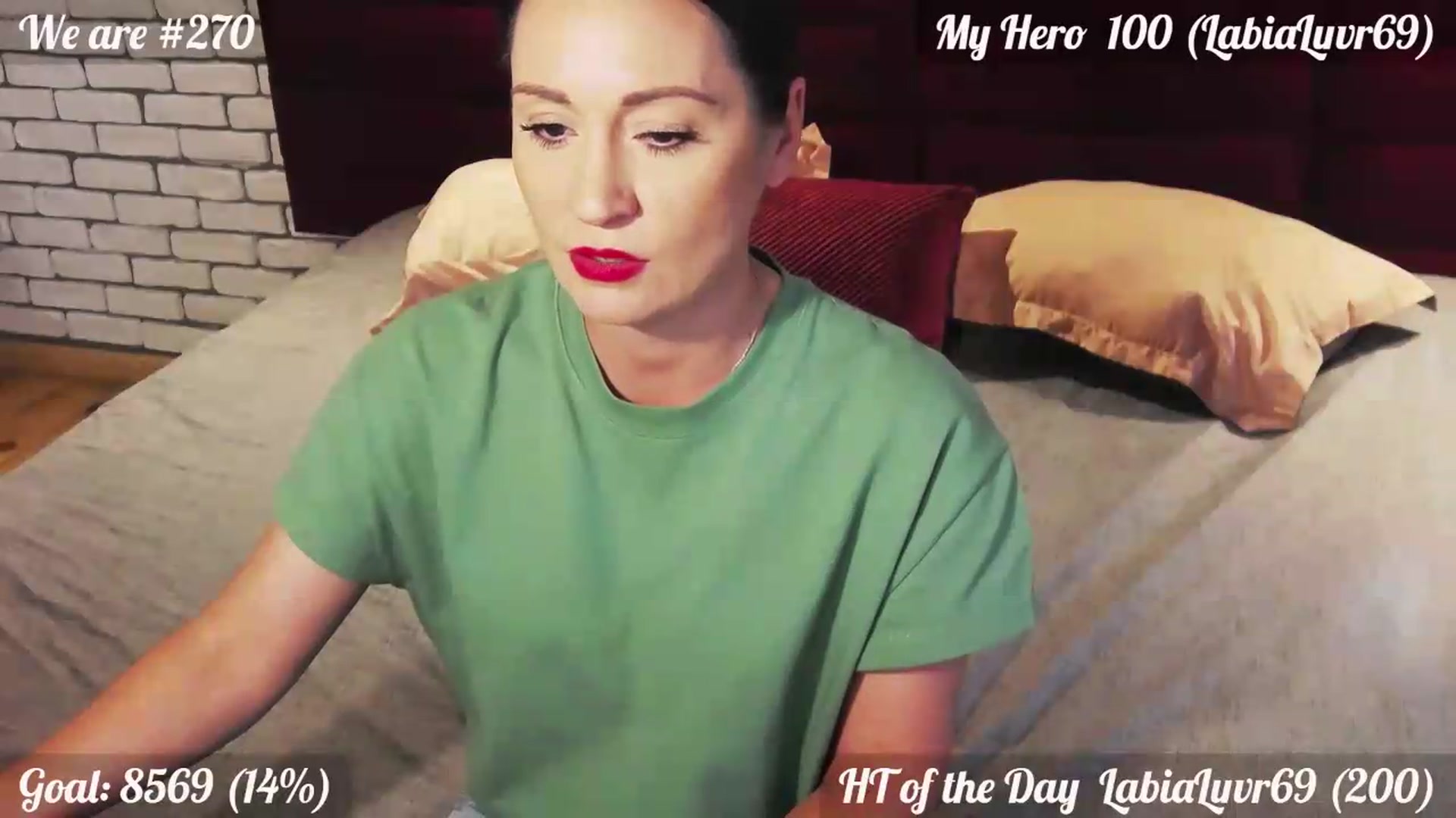 Gallery image thumbnail from QuinnieSmile's myfreecams stream on, 07/27/2026, 11:32 image 7 of 20