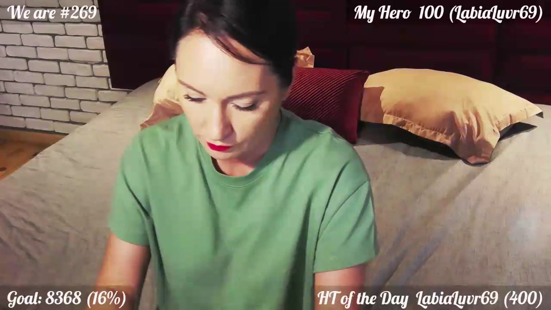 Gallery image thumbnail from QuinnieSmile's myfreecams stream on, 07/27/2026, 12:42 image 12 of 20
