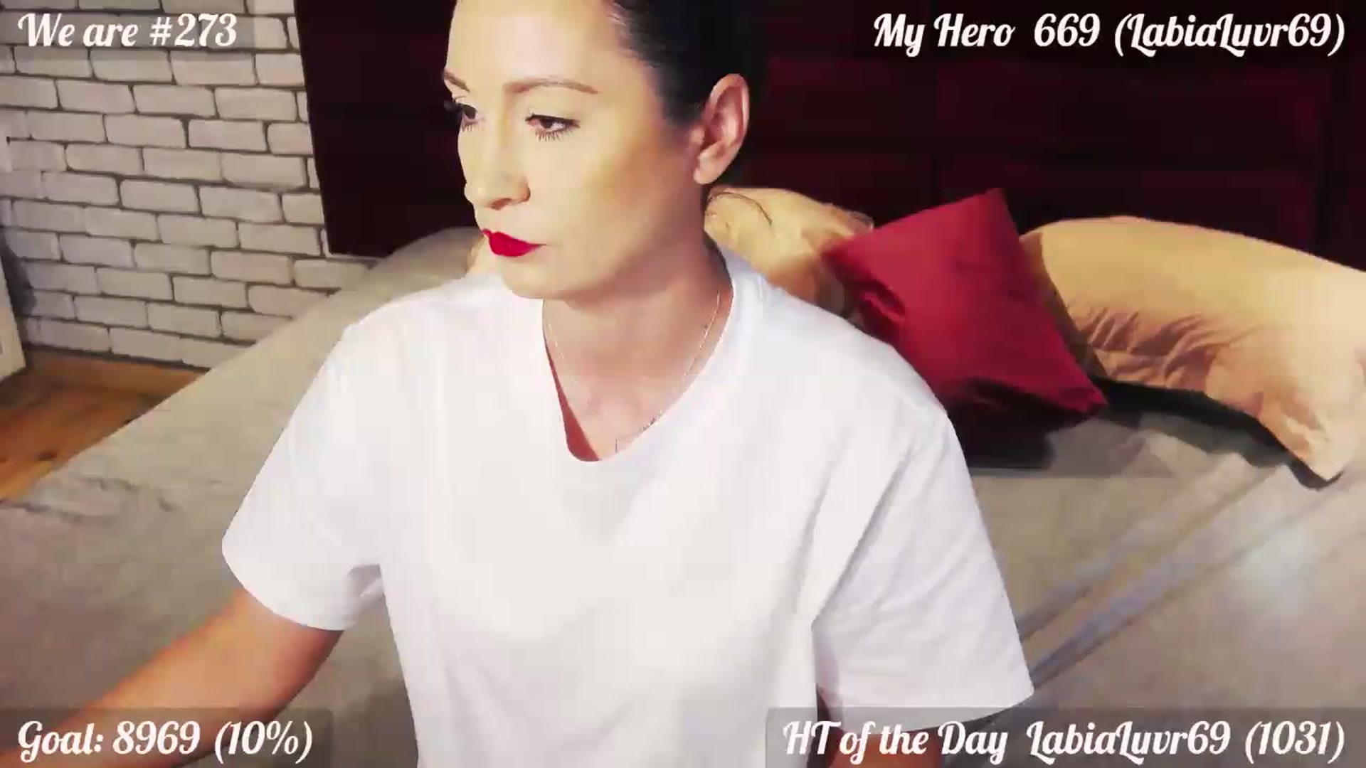 Gallery image thumbnail from QuinnieSmile's myfreecams stream on, 07/28/2026, 10:45 image 14 of 20