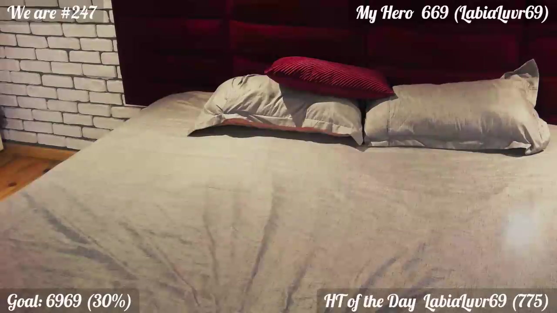 Gallery image thumbnail from QuinnieSmile's myfreecams stream on, 07/28/2026, 13:24 image 8 of 20