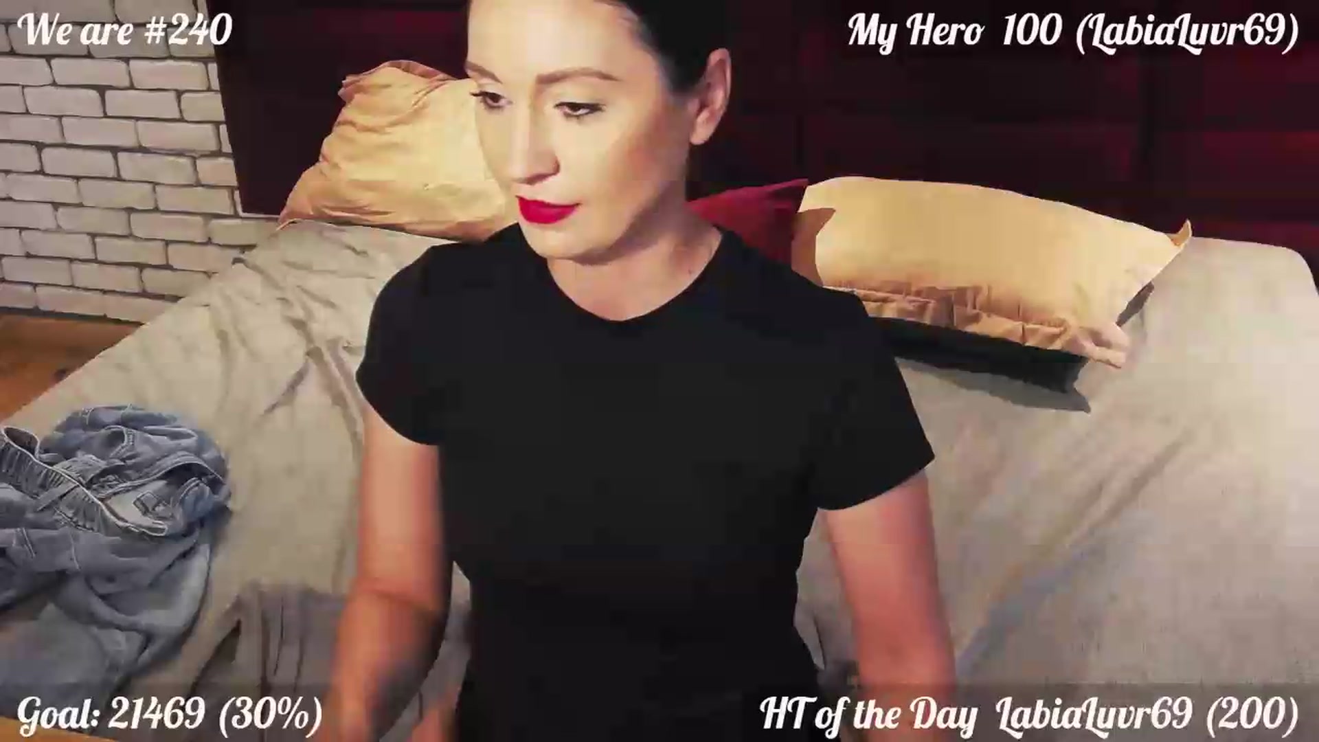 Gallery image thumbnail from QuinnieSmile's myfreecams stream on, 07/31/2026, 11:59 image 16 of 20