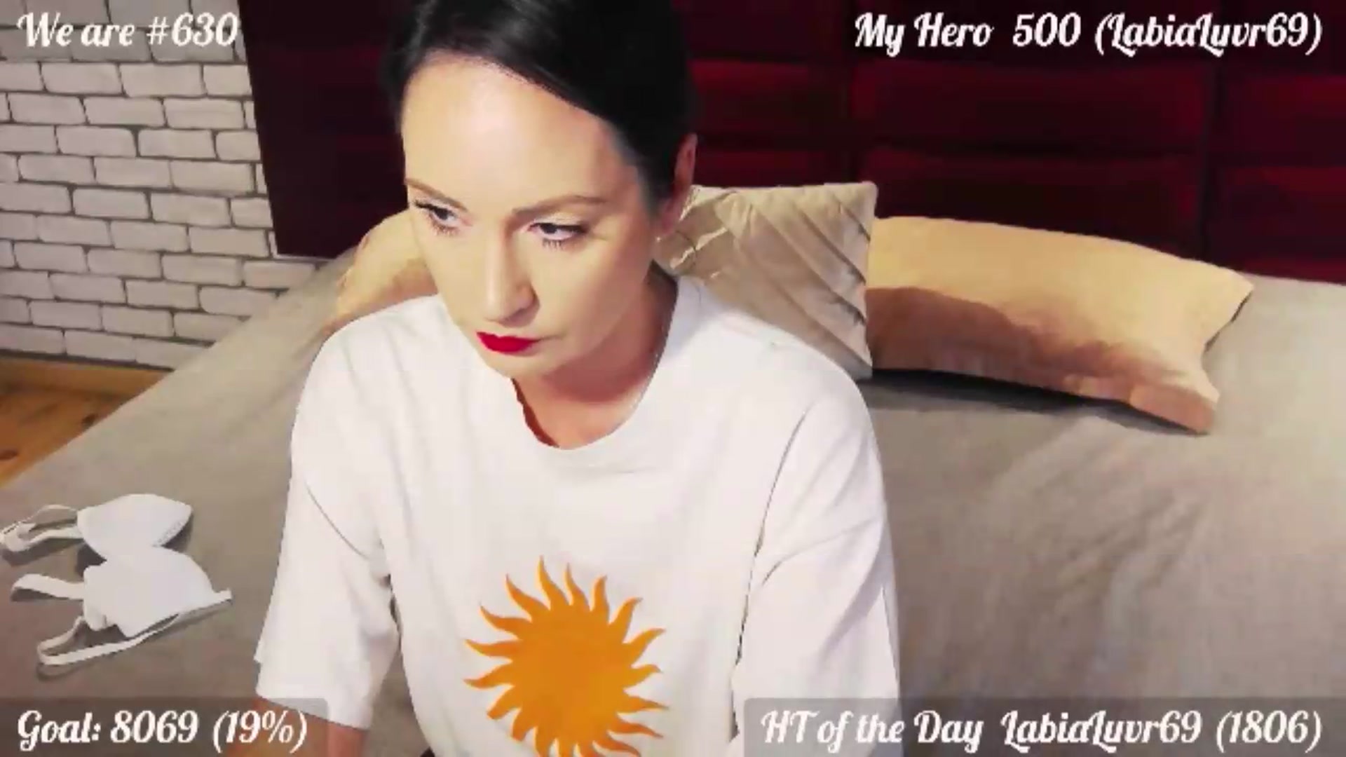 Gallery image thumbnail from QuinnieSmile's myfreecams stream on, 08/10/2026, 11:33 image 10 of 20