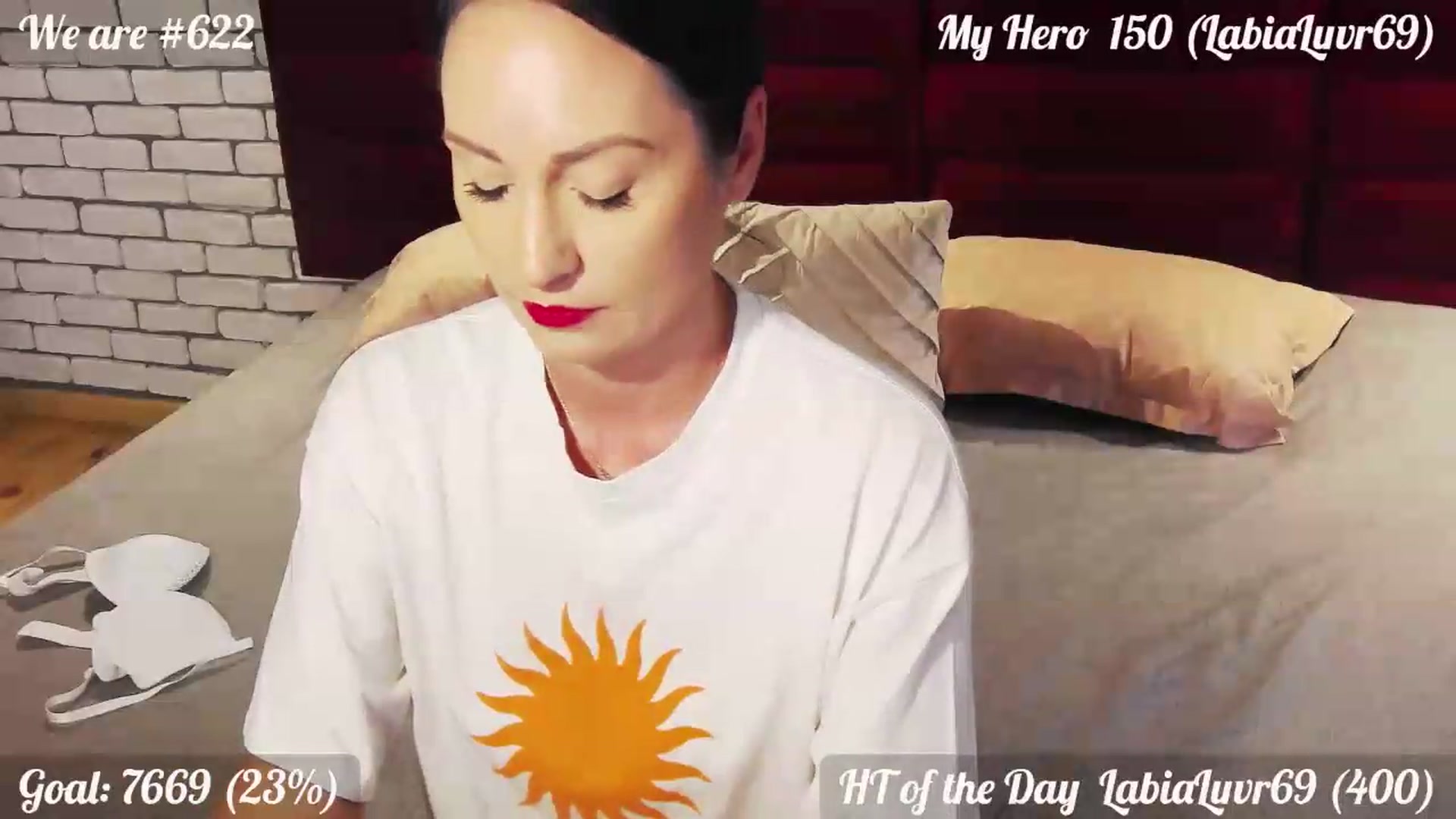 Gallery image thumbnail from QuinnieSmile's myfreecams stream on, 08/10/2026, 12:42 image 2 of 20