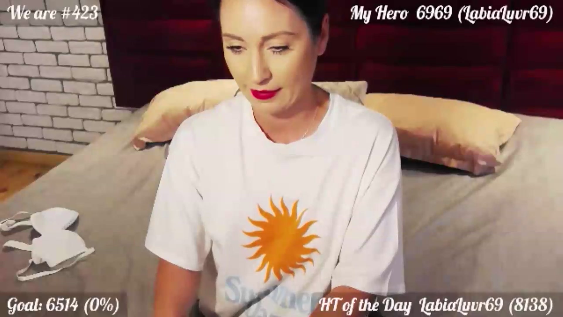 Gallery image thumbnail from QuinnieSmile's myfreecams stream on, 08/10/2026, 12:42 image 11 of 20