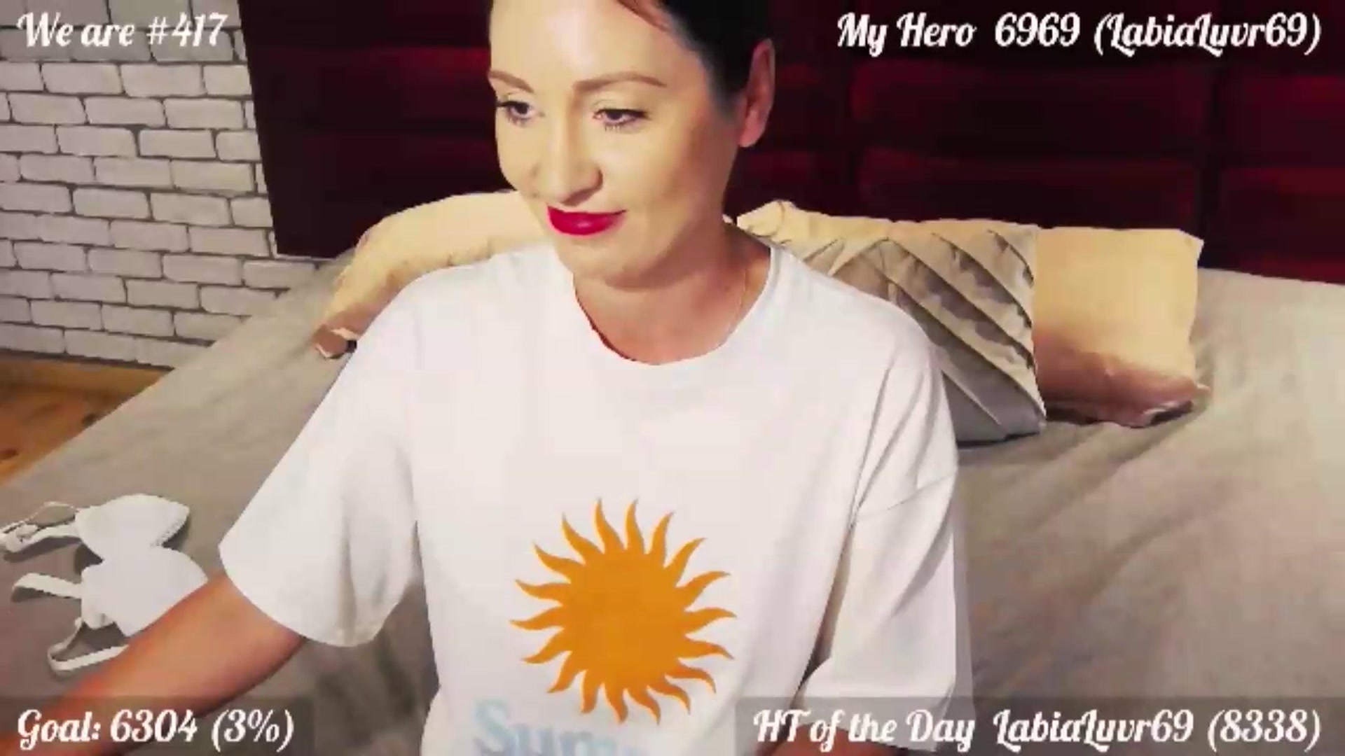 Gallery image thumbnail from QuinnieSmile's myfreecams stream on, 08/10/2026, 13:13 image 15 of 20