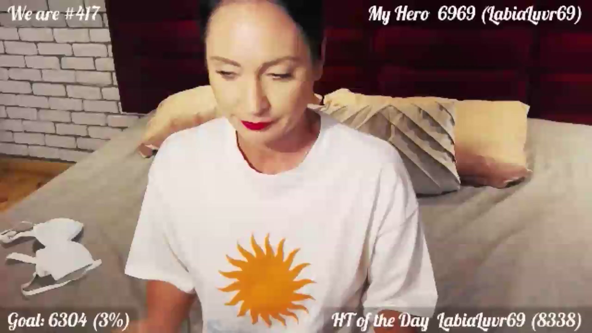 Gallery image thumbnail from QuinnieSmile's myfreecams stream on, 08/10/2026, 13:13 image 16 of 20