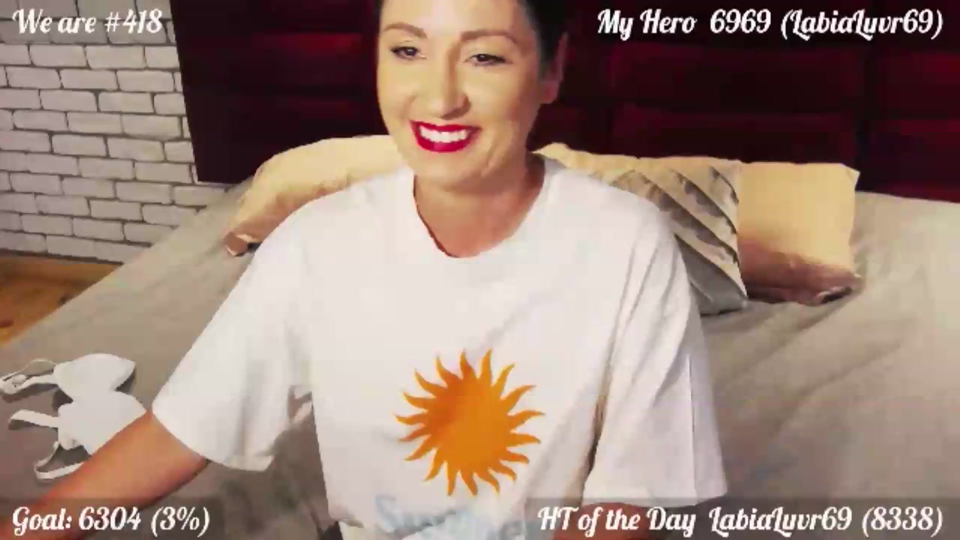 Gallery image thumbnail from QuinnieSmile's myfreecams stream on, 08/10/2026, 13:13 image 12 of 20
