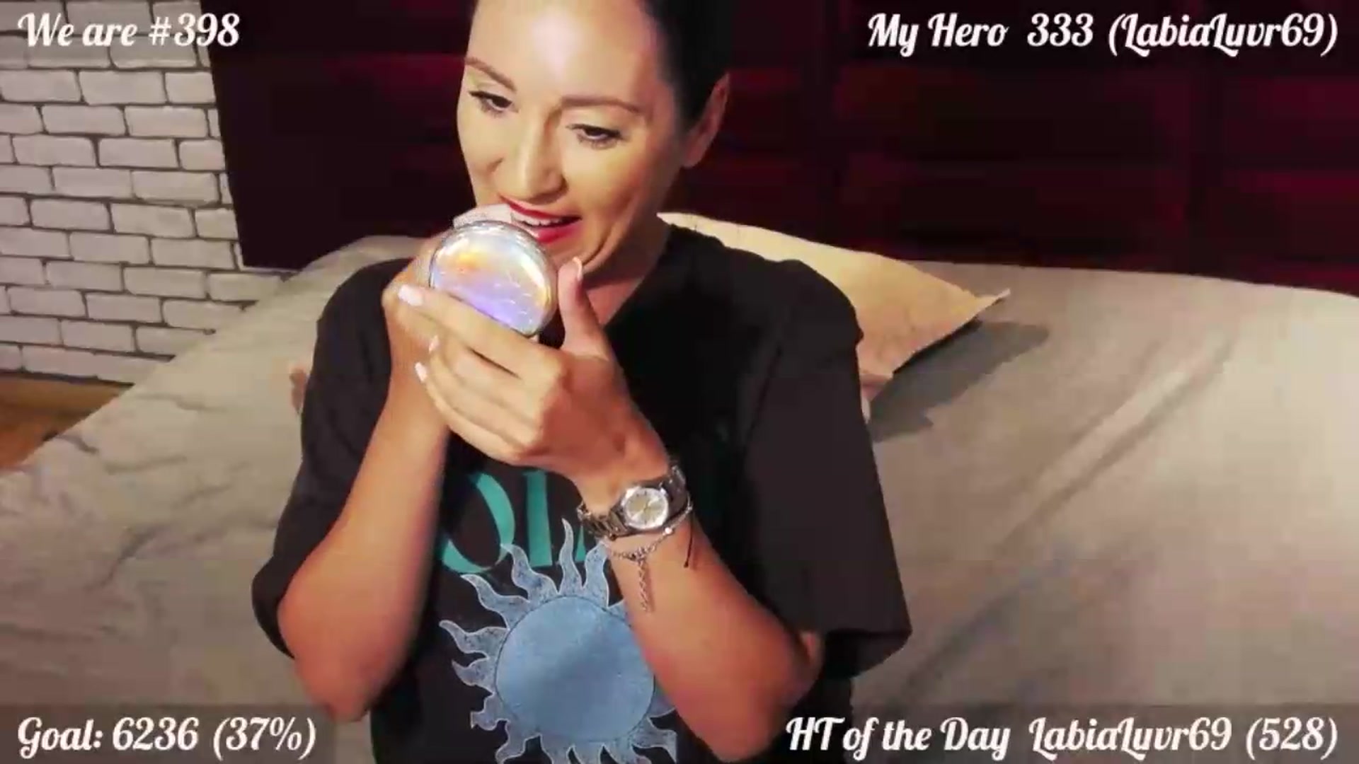 Gallery image thumbnail from QuinnieSmile's myfreecams stream on, 08/11/2026, 13:41 image 15 of 20