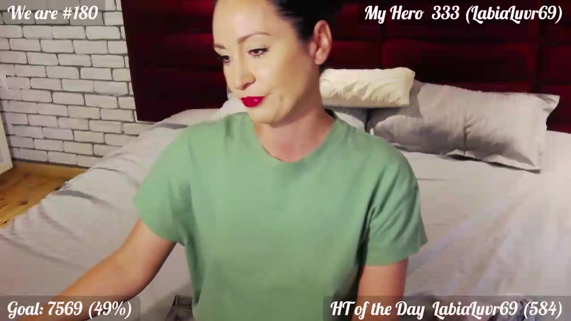 Gallery image thumbnail from QuinnieSmile's myfreecams stream on, 08/14/2026, 12:58 image 10 of 20