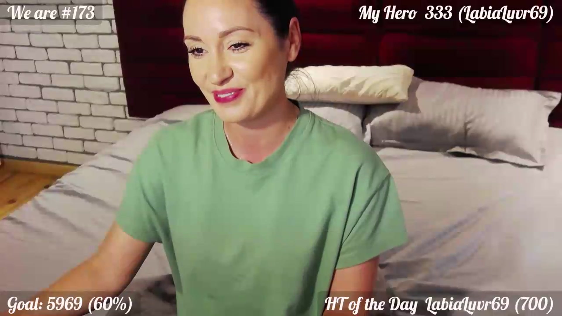 Gallery image thumbnail from QuinnieSmile's myfreecams stream on, 08/14/2026, 13:29 image 18 of 20