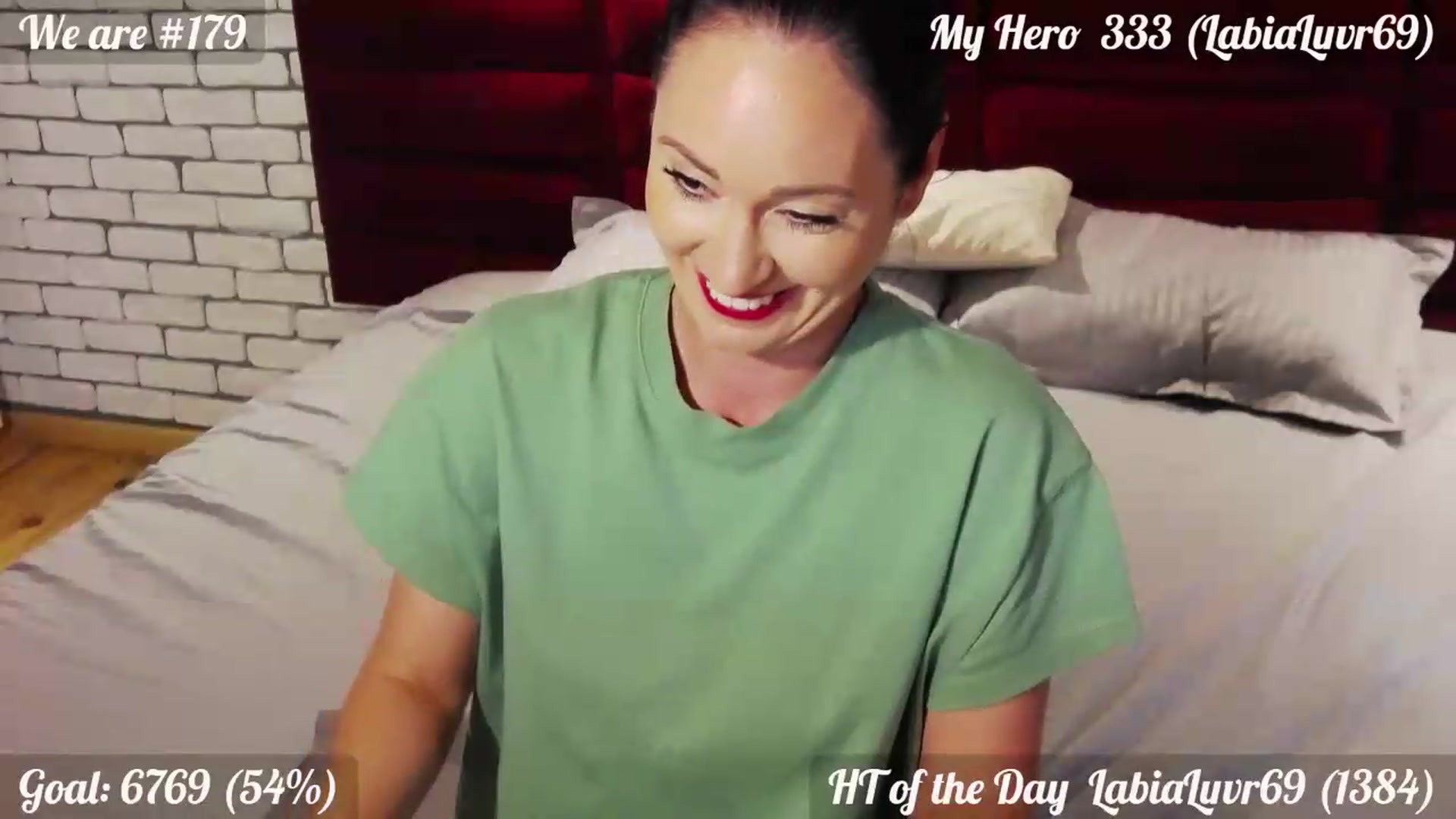 Gallery image thumbnail from QuinnieSmile's myfreecams stream on, 08/14/2026, 13:29 image 3 of 20