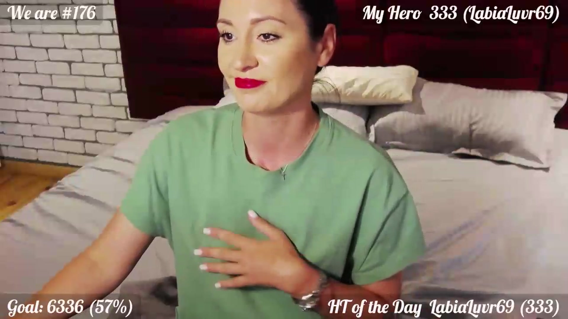 Gallery image thumbnail from QuinnieSmile's myfreecams stream on, 08/14/2026, 13:29 image 13 of 20