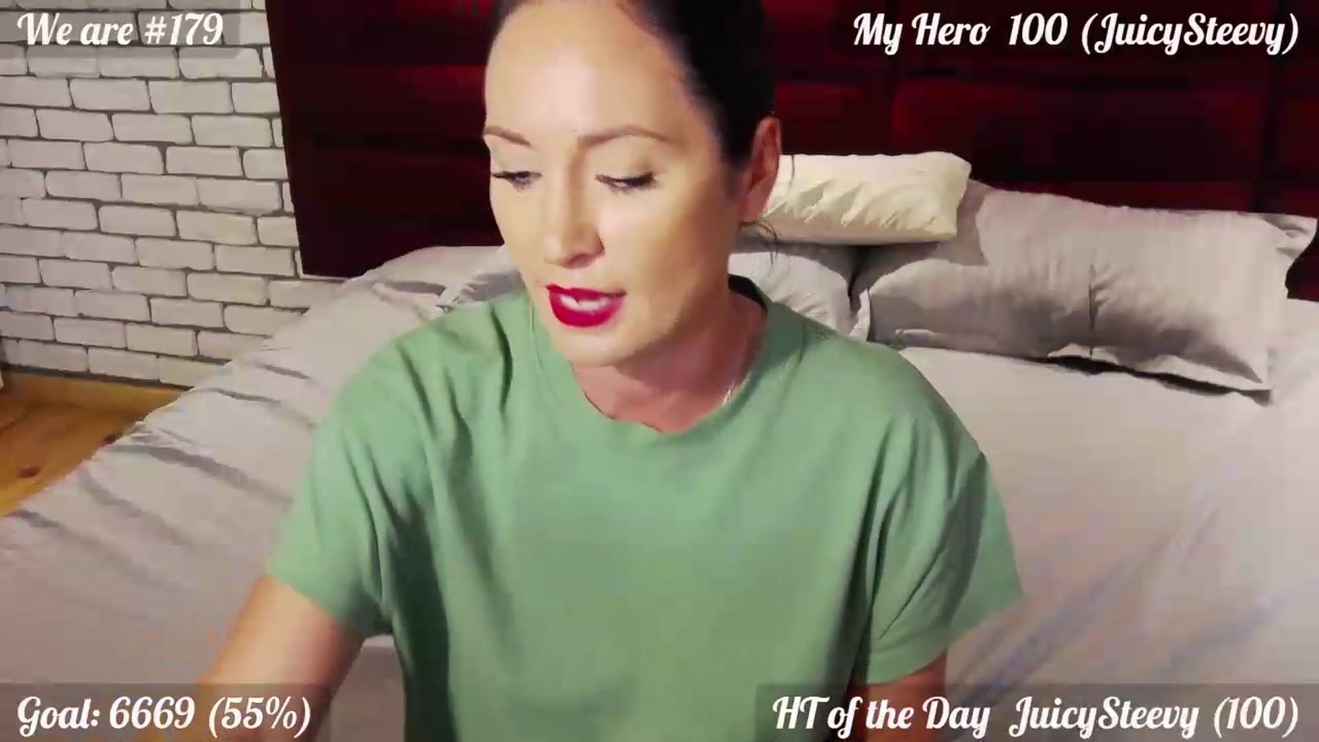 Gallery image thumbnail from QuinnieSmile's myfreecams stream on, 08/14/2026, 13:29 image 5 of 20