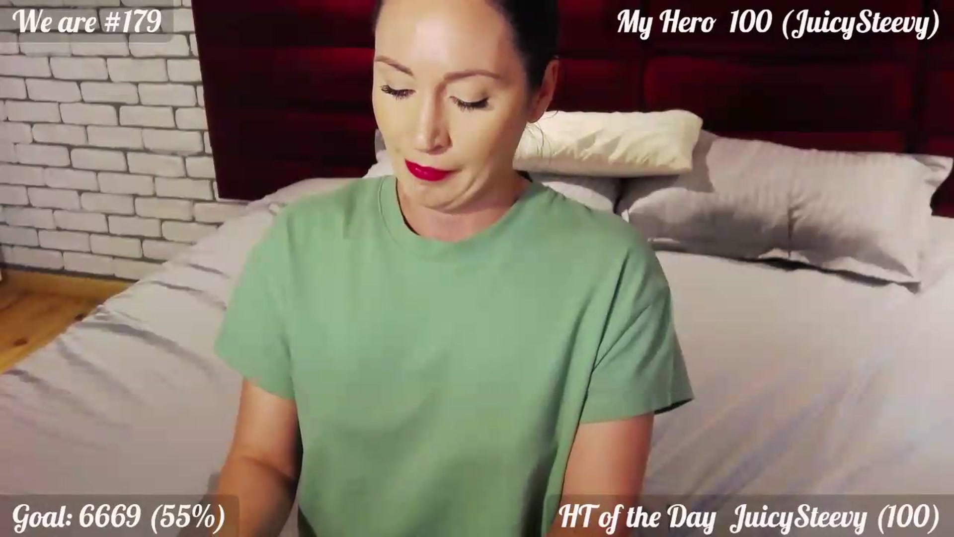 Gallery image thumbnail from QuinnieSmile's myfreecams stream on, 08/14/2026, 13:29 image 7 of 20