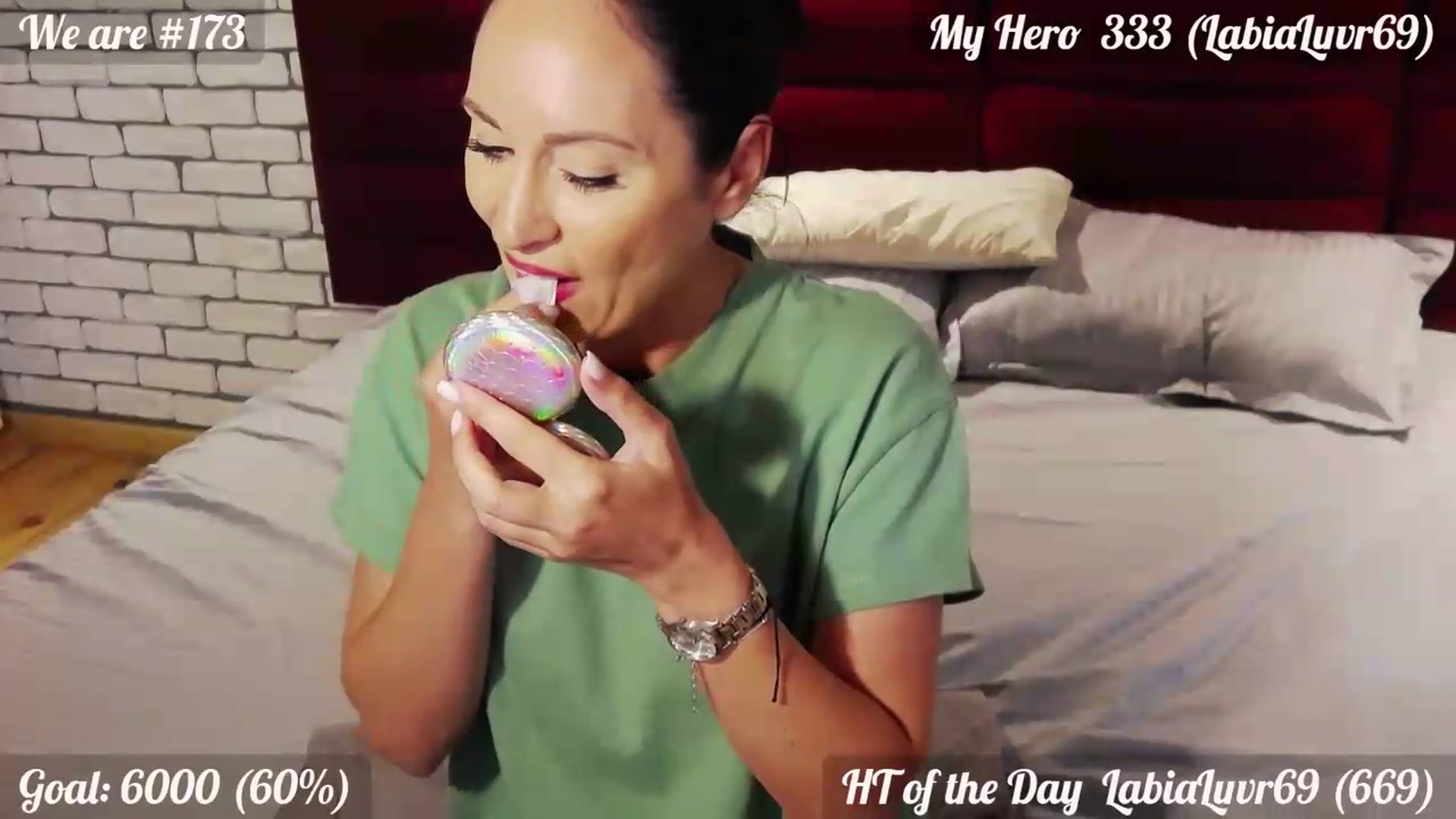 Gallery image thumbnail from QuinnieSmile's myfreecams stream on, 08/14/2026, 13:29 image 16 of 20
