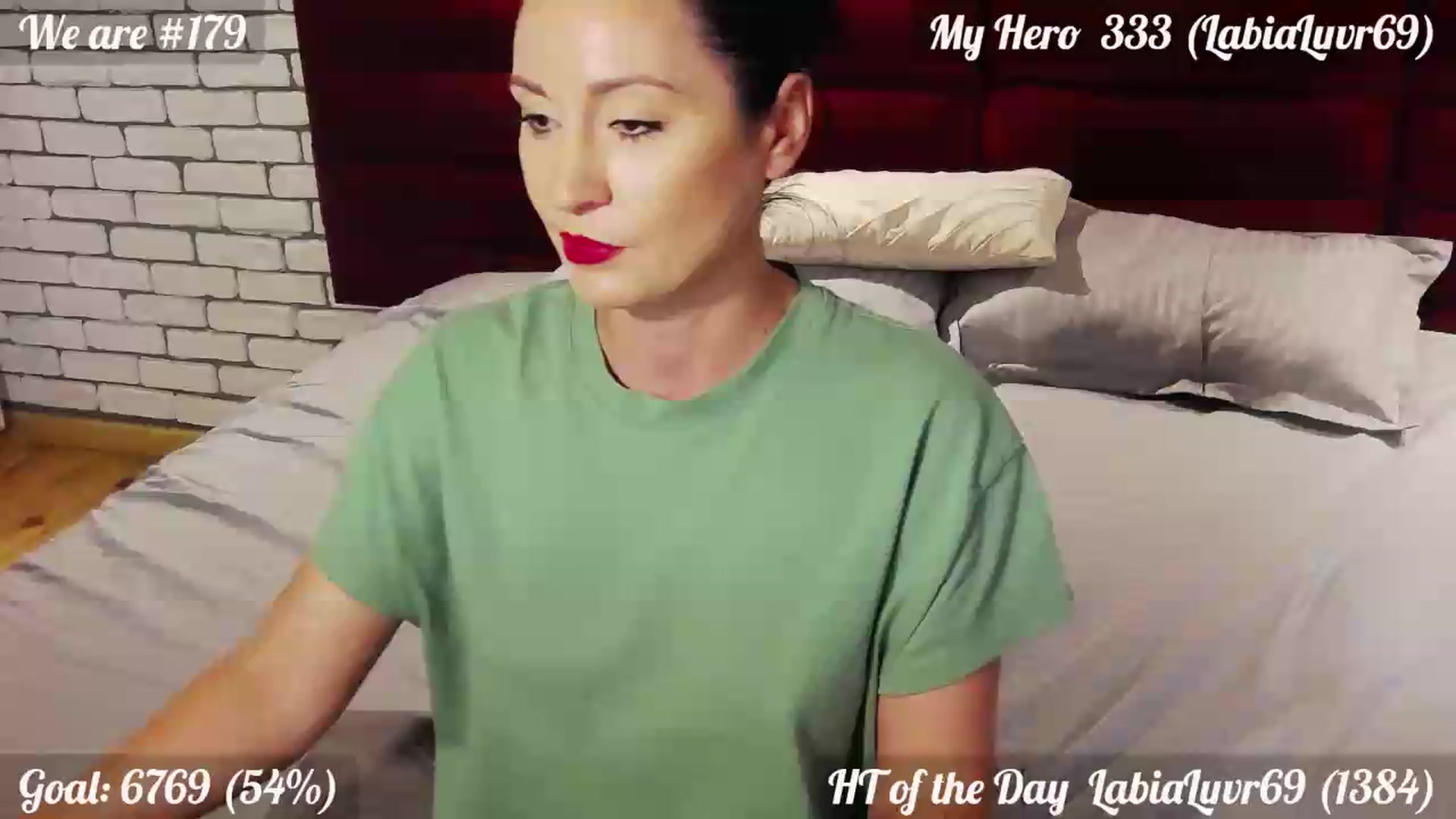 Gallery image thumbnail from QuinnieSmile's myfreecams stream on, 08/14/2026, 13:29 image 1 of 20