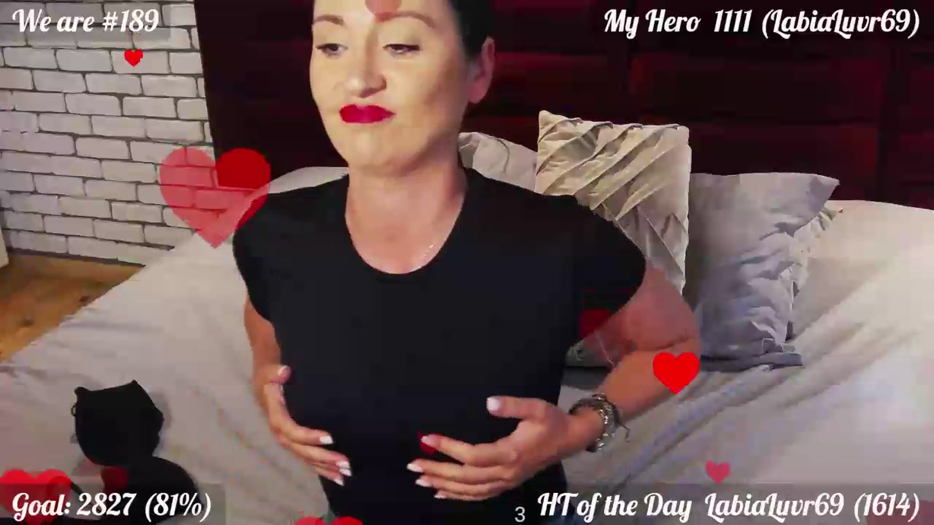 Gallery image thumbnail from QuinnieSmile's myfreecams stream on, 08/15/2026, 11:56 image 11 of 20