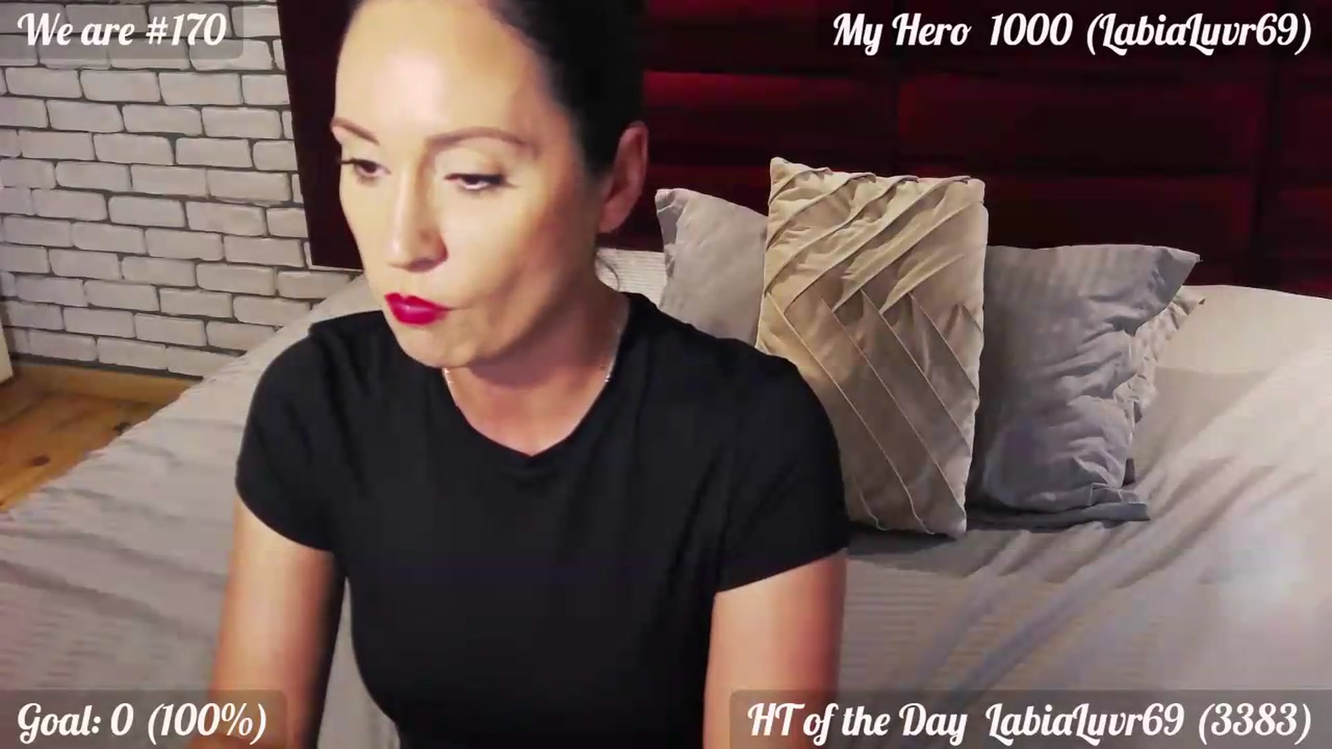 Gallery image thumbnail from QuinnieSmile's myfreecams stream on, 08/15/2026, 12:48 image 15 of 20