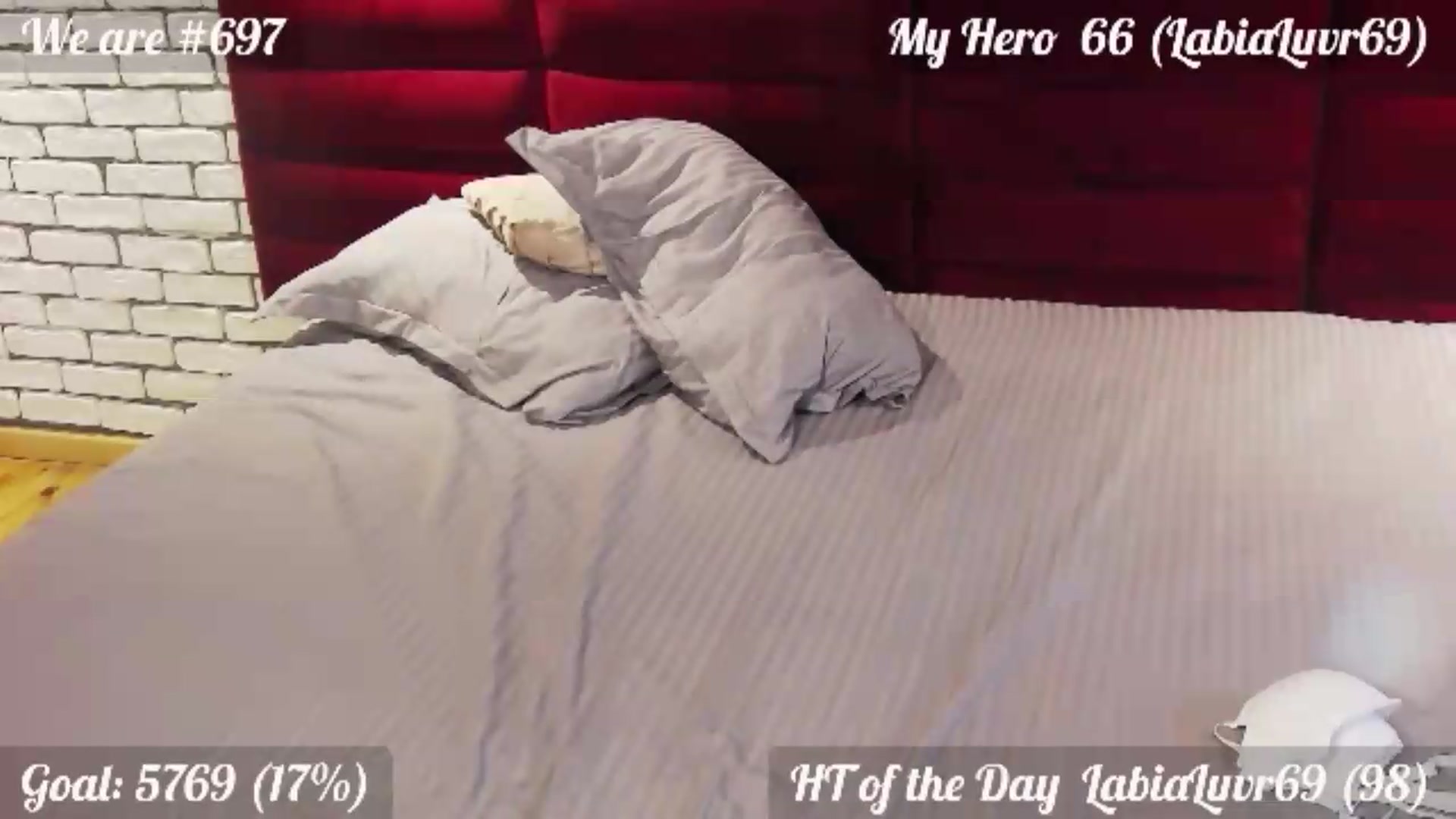 Gallery image thumbnail from QuinnieSmile's myfreecams stream on, 09/10/2026, 13:27 image 4 of 20