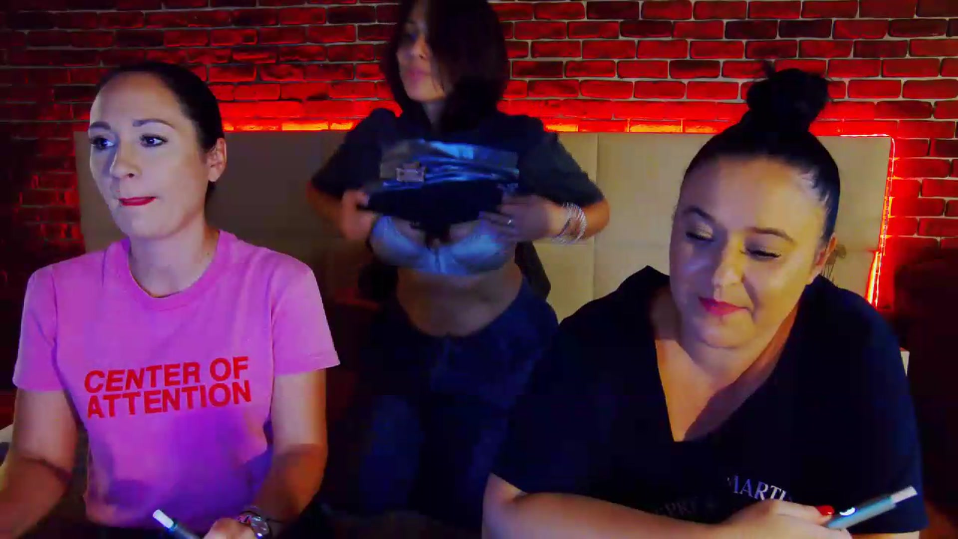 Gallery image thumbnail from QuinnieSmile's myfreecams stream on, 09/12/2026, 12:55 image 4 of 20