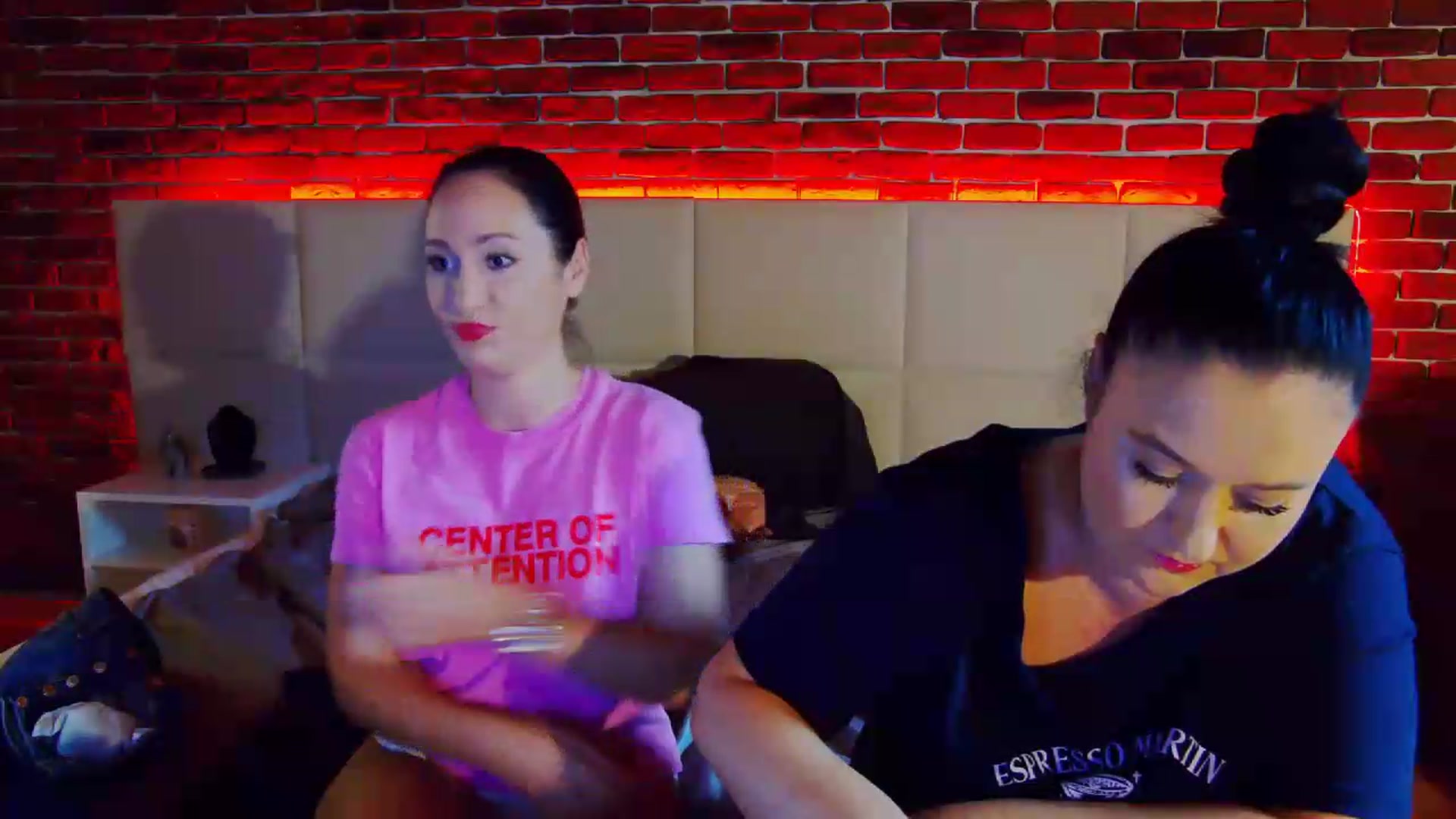 Gallery image thumbnail from QuinnieSmile's myfreecams stream on, 09/12/2026, 12:55 image 11 of 20
