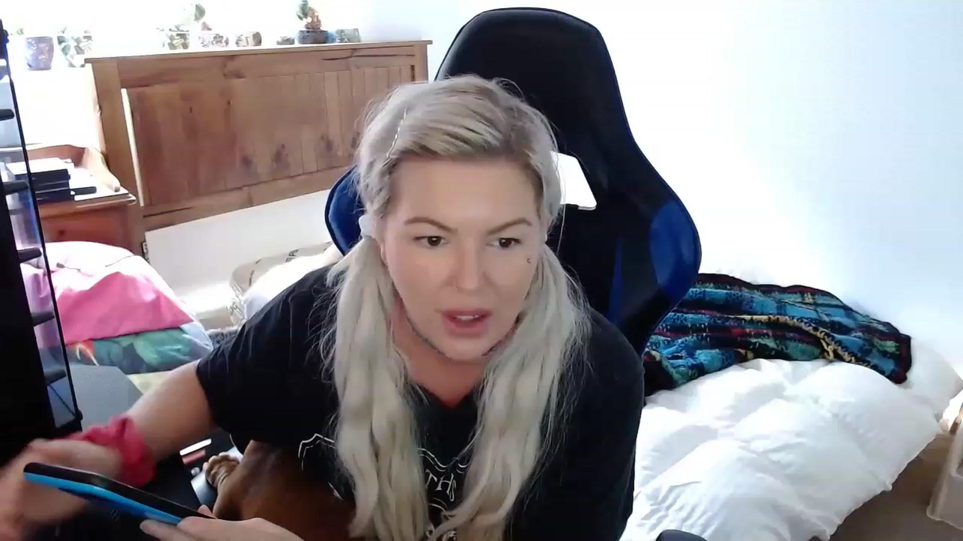 Gallery image thumbnail from QuinntonCobra's myfreecams stream on, 05/24/2023, 04:24 image 8 of 20