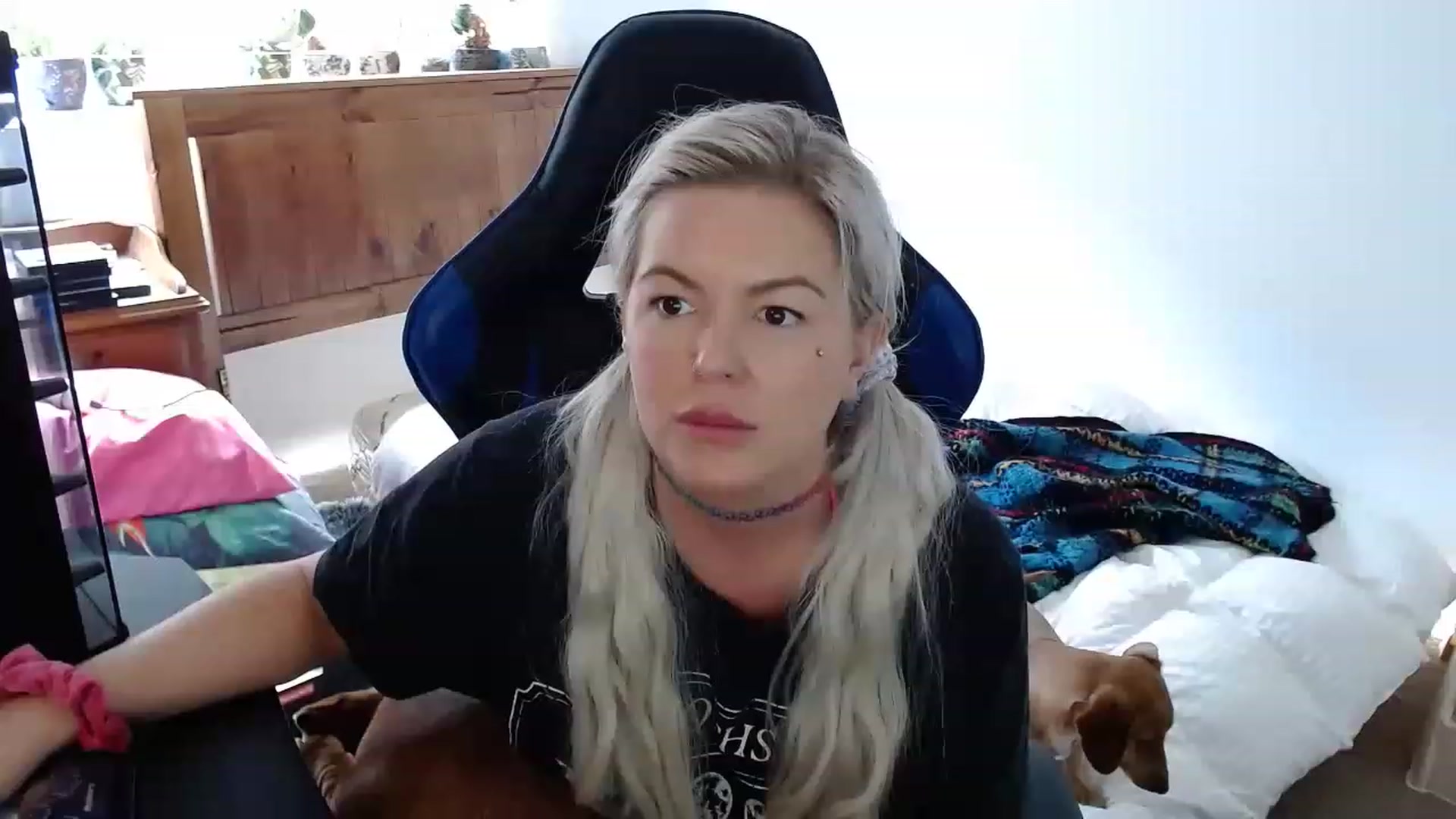 Gallery image thumbnail from QuinntonCobra's myfreecams stream on, 05/24/2023, 04:24 image 9 of 20