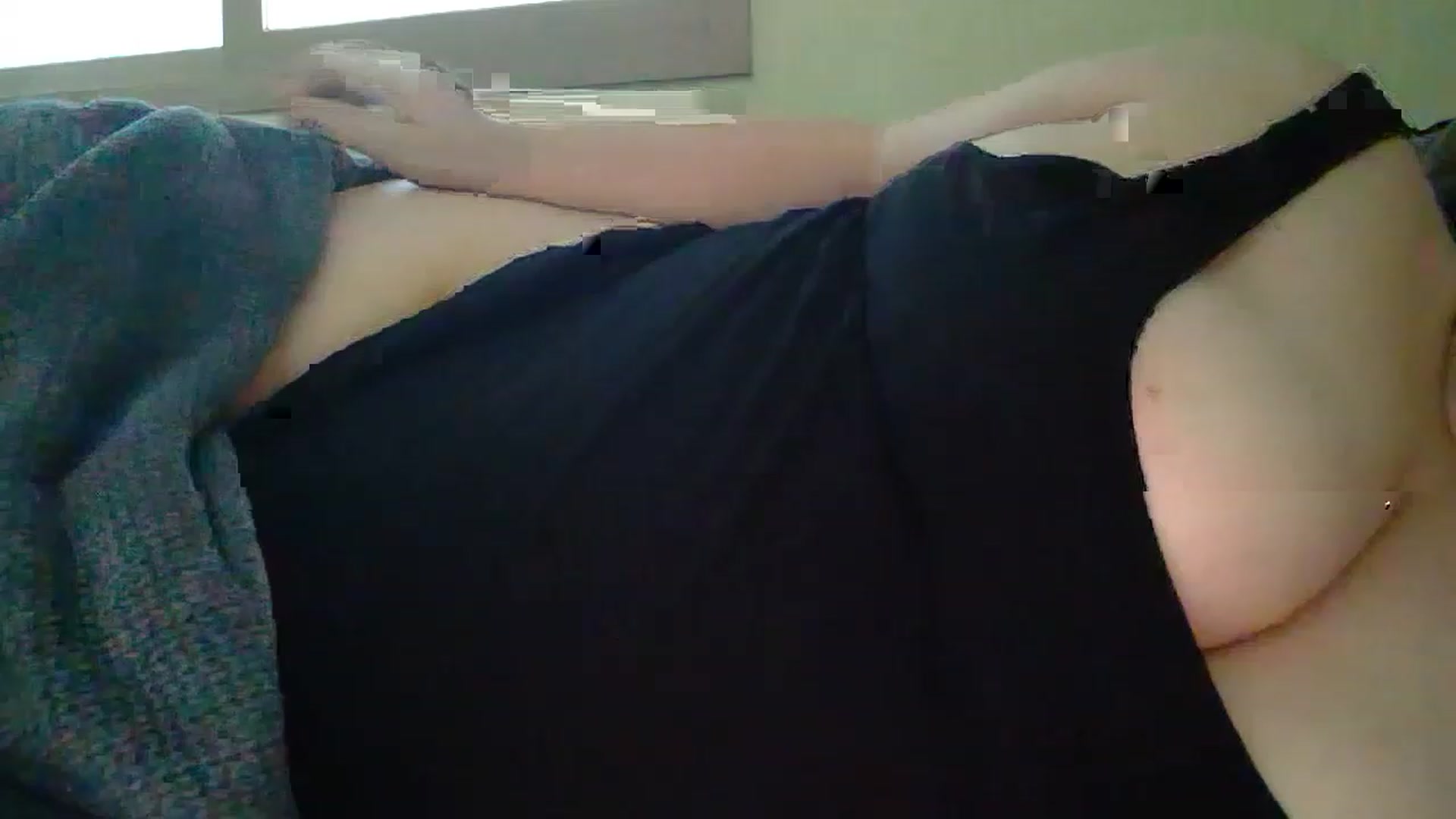 Gallery image thumbnail from Quixotic_One's myfreecams stream on, 11/28/2022, 07:03 image 17 of 20