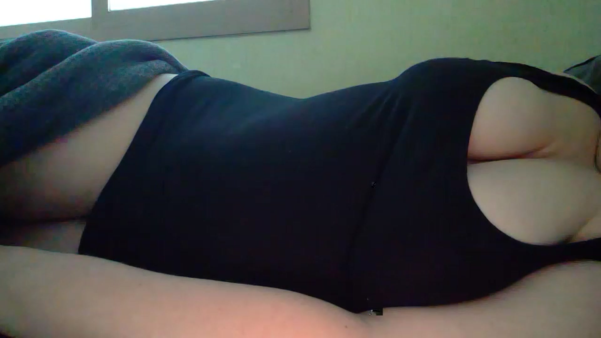 Gallery image thumbnail from Quixotic_One's myfreecams stream on, 11/28/2022, 07:03 image 18 of 20