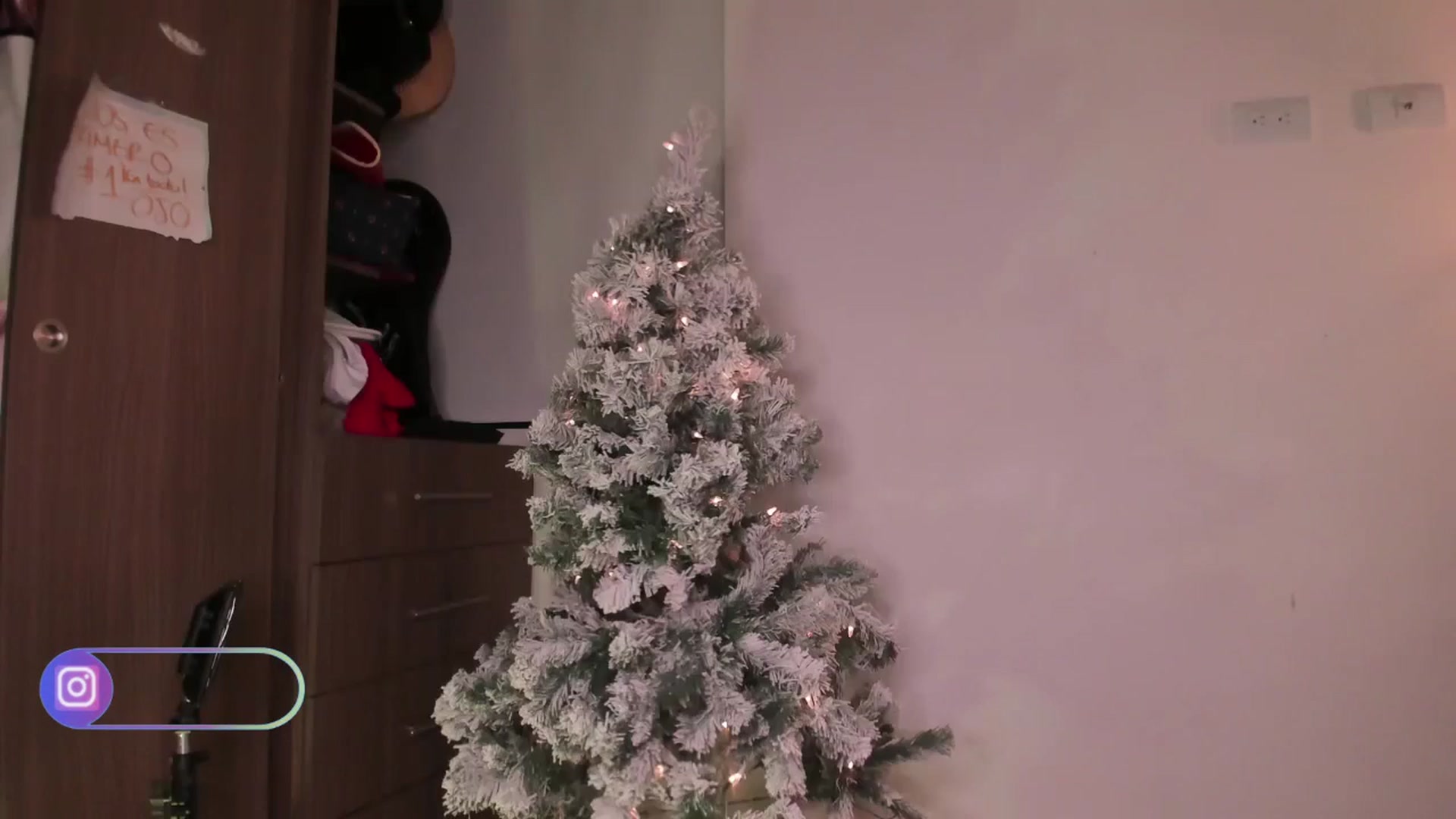 Gallery image thumbnail from R4VENN_'s myfreecams stream on, 11/28/2024, 11:31 image 14 of 20