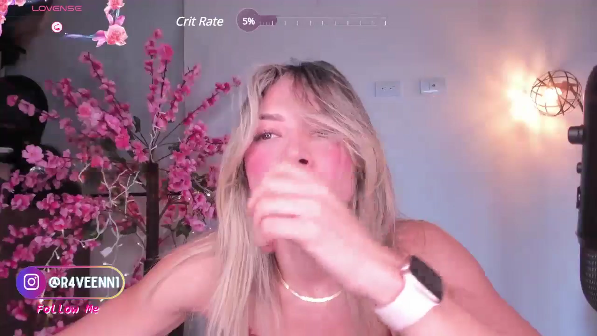 Gallery image thumbnail from R4VENN_'s myfreecams stream on, 12/22/2024, 15:10 image 15 of 20