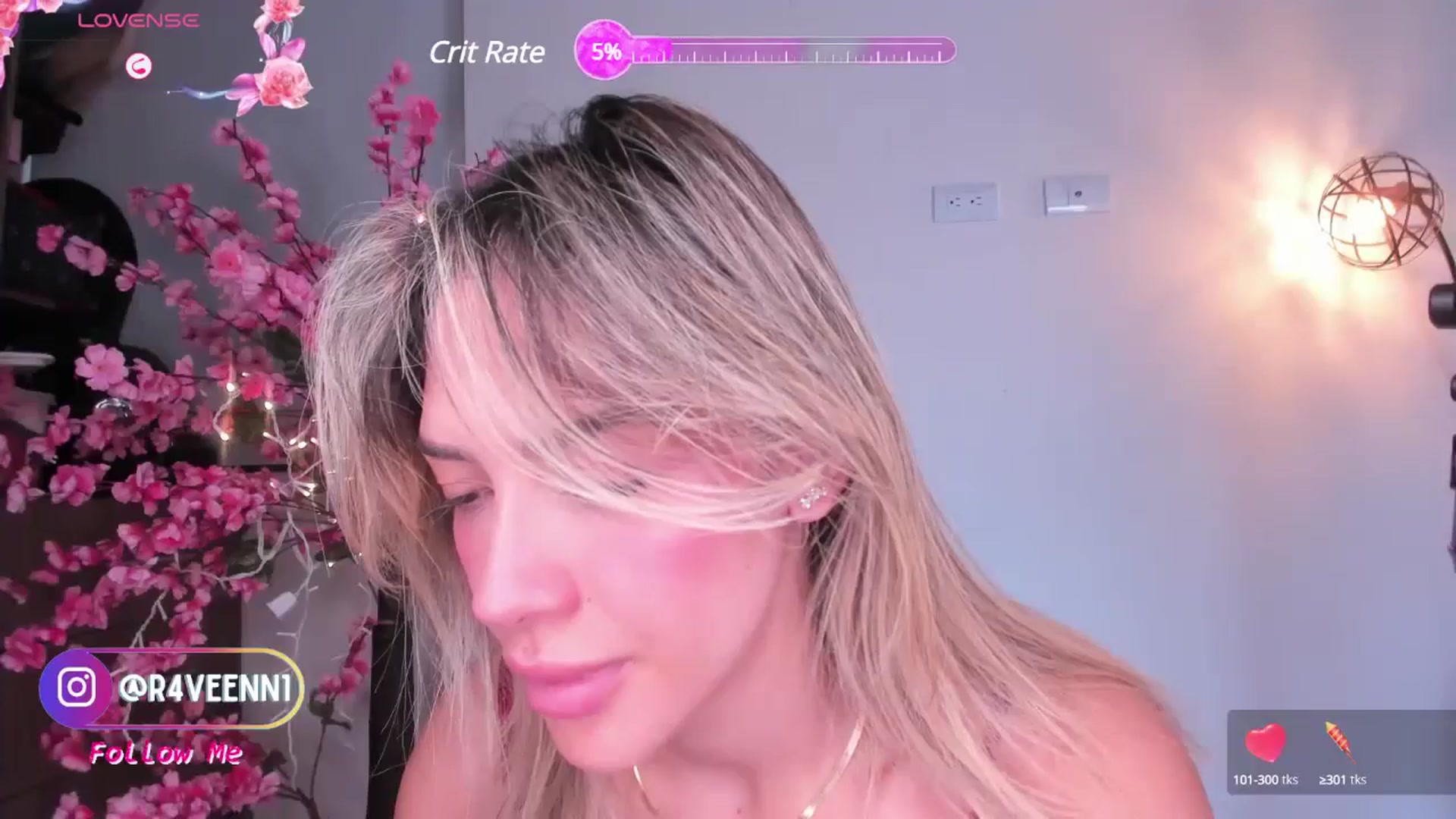 Gallery image thumbnail from R4VENN_'s myfreecams stream on, 12/22/2024, 16:01 image 1 of 20