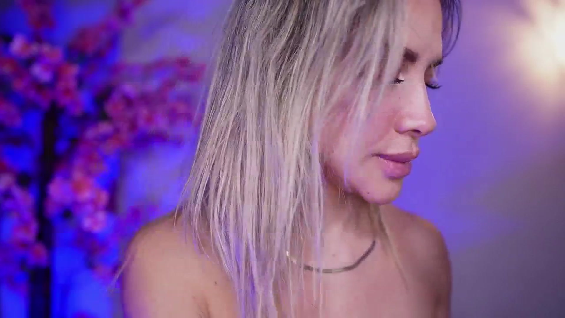 Gallery image thumbnail from R4VENN_'s myfreecams stream on, 01/03/2025, 08:56 image 3 of 20