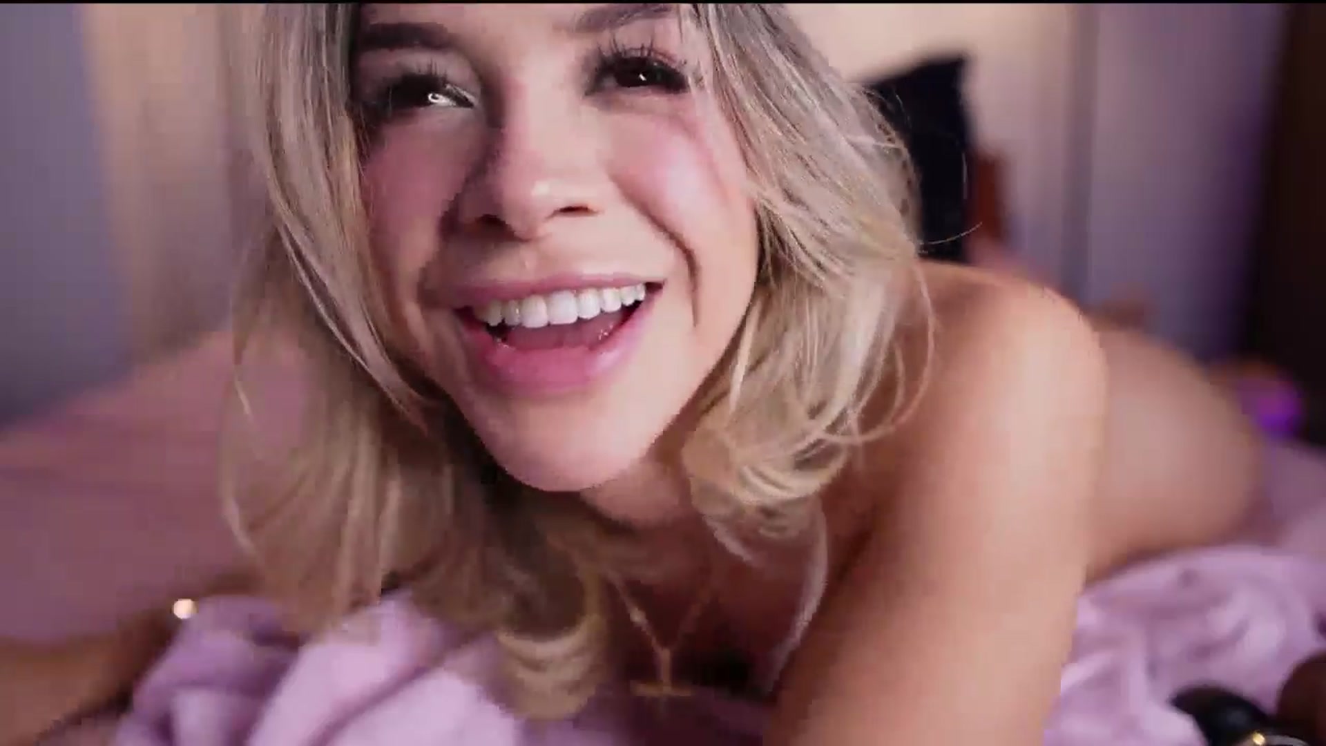 Gallery image thumbnail from R4VENN_'s myfreecams stream on, 01/26/2025, 11:23 image 9 of 20