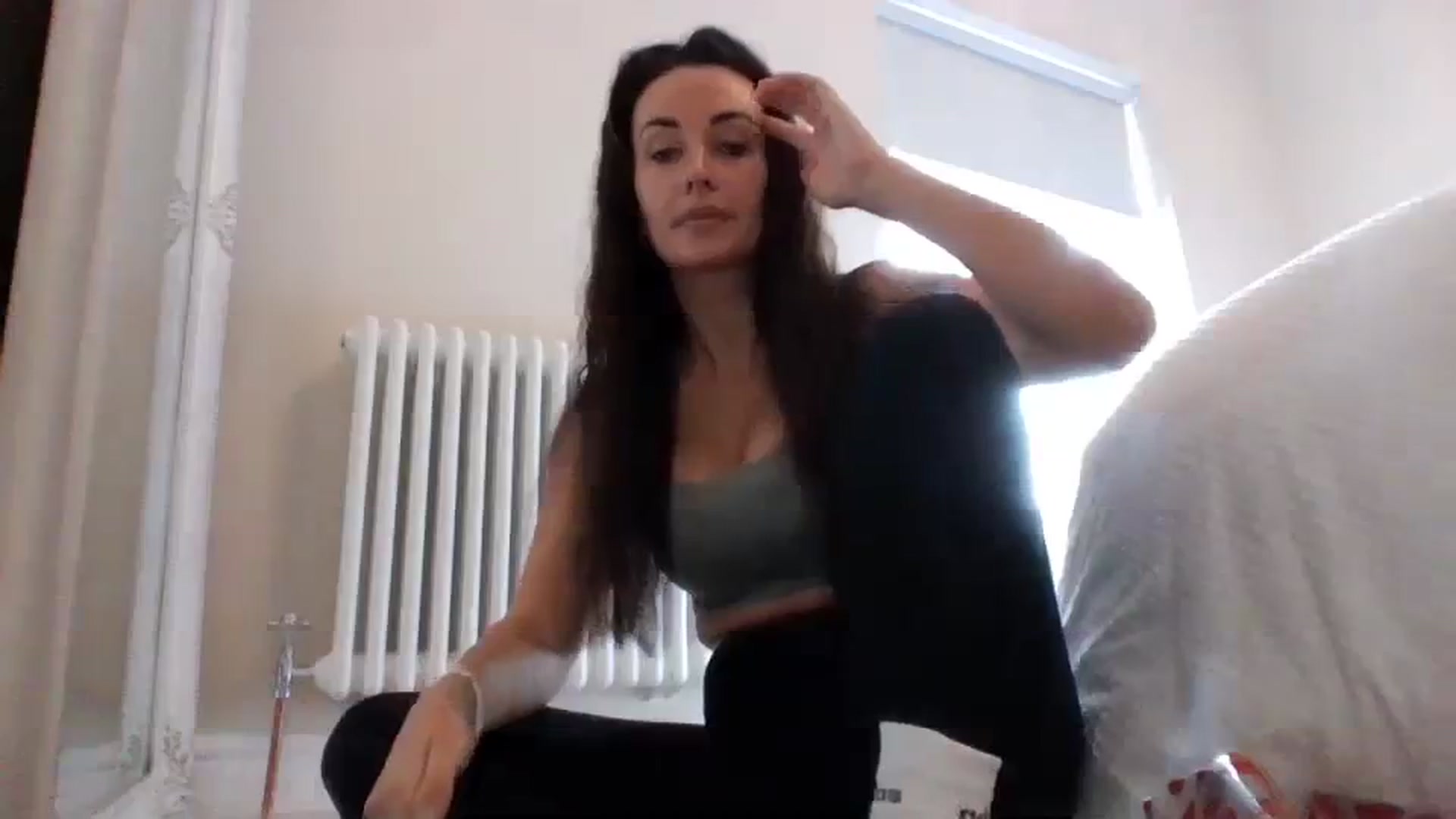 Gallery image thumbnail from RJane's myfreecams stream on, 09/02/2023, 07:26 image 5 of 20
