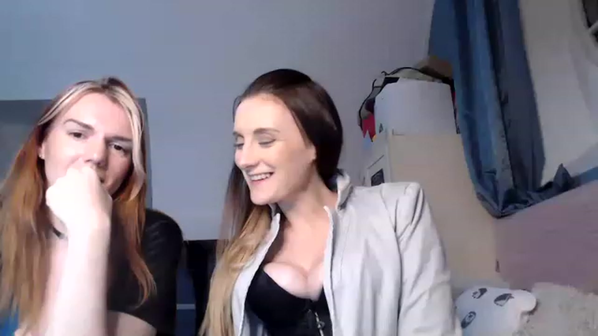Gallery image thumbnail from RMilly90's myfreecams stream on, 01/29/2023, 22:54 image 3 of 20