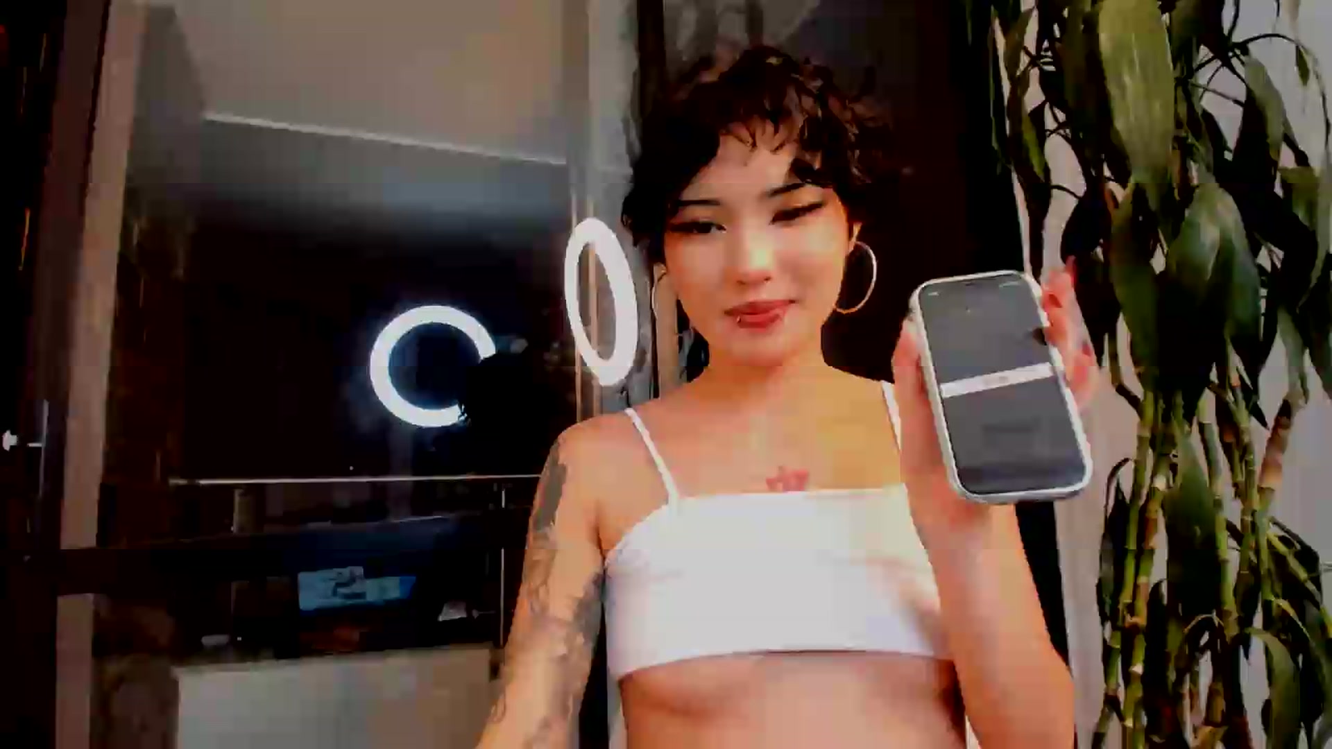 Gallery image thumbnail from R_O_S_S_E's myfreecams stream on, 07/17/2026, 24:39 image 1 of 20