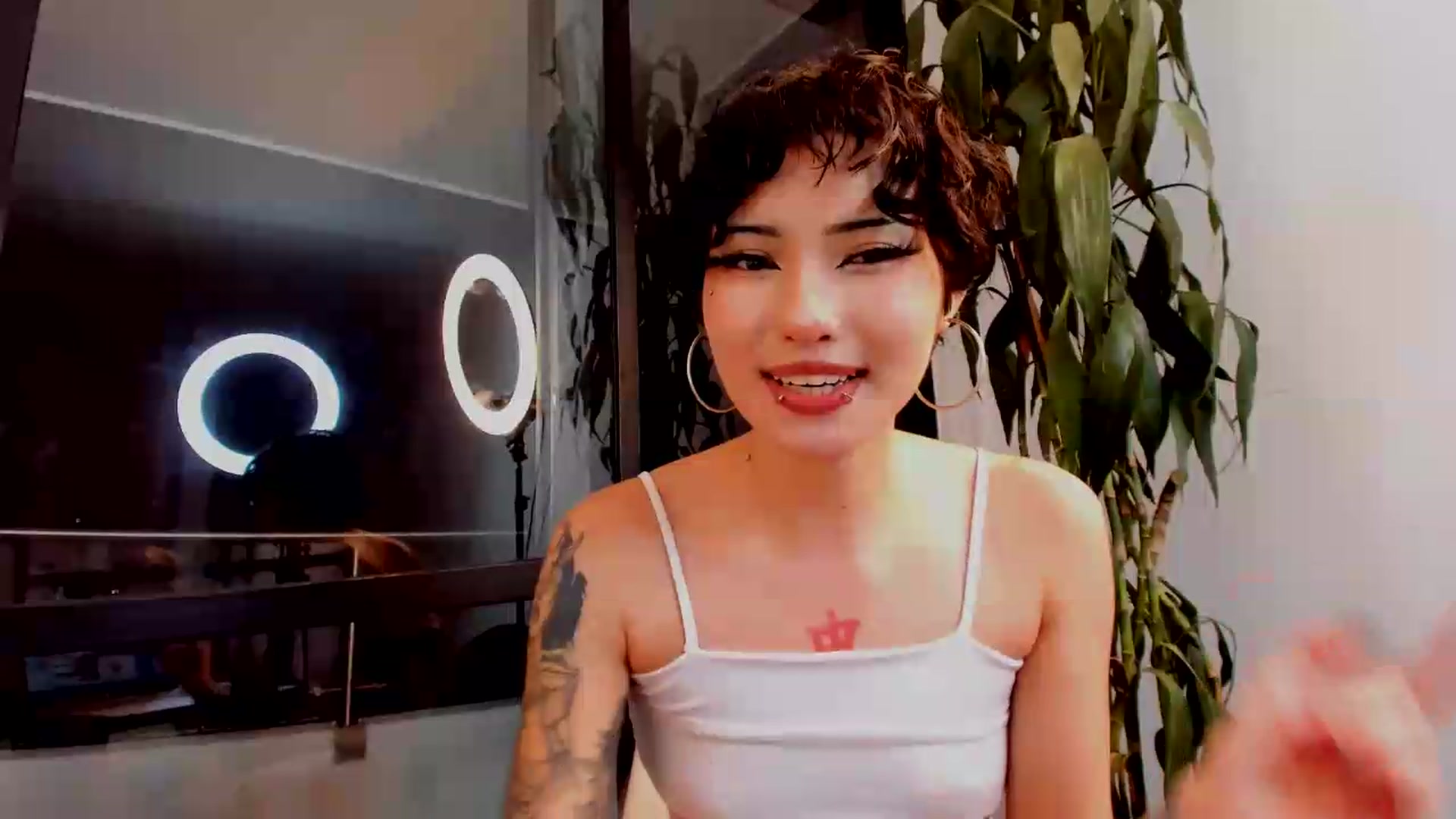 Gallery image thumbnail from R_O_S_S_E's myfreecams stream on, 07/17/2026, 24:39 image 3 of 20