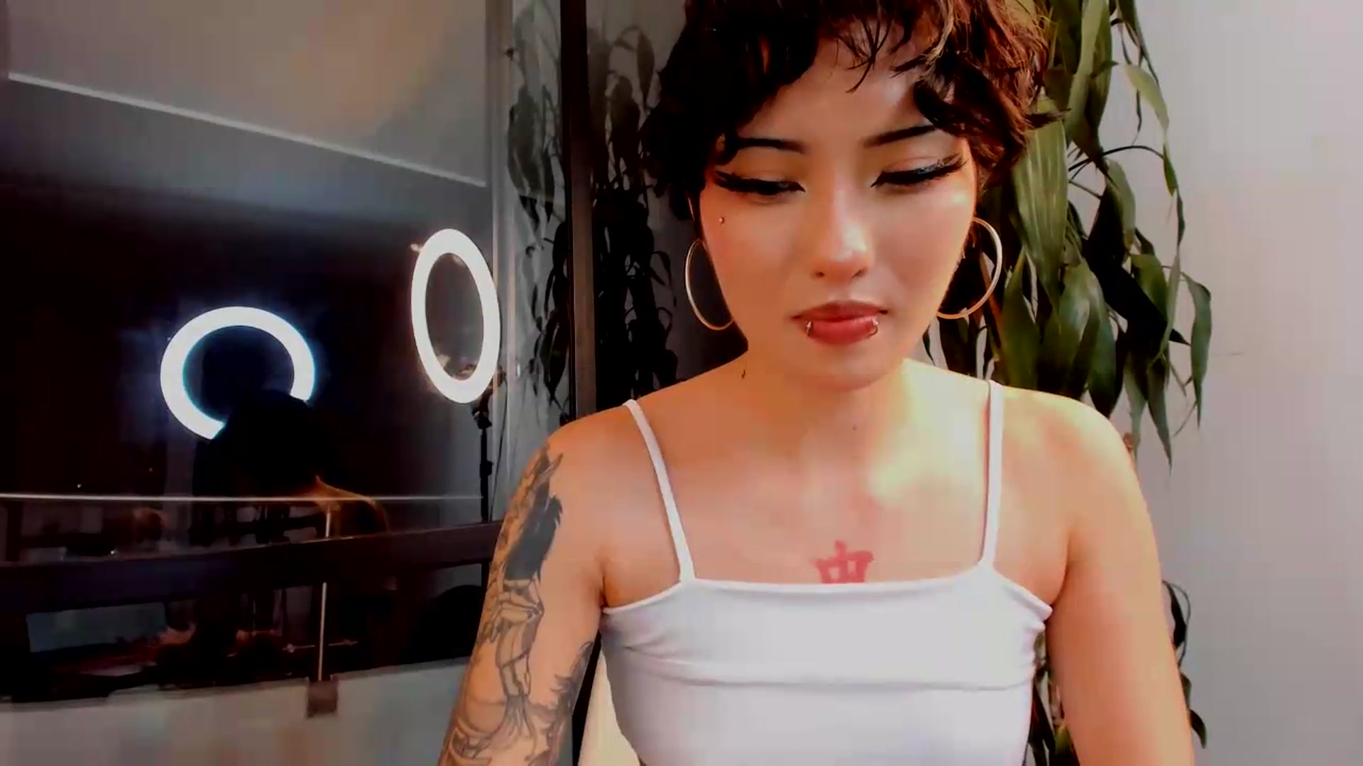 Gallery image thumbnail from R_O_S_S_E's myfreecams stream on, 07/17/2026, 24:39 image 2 of 20