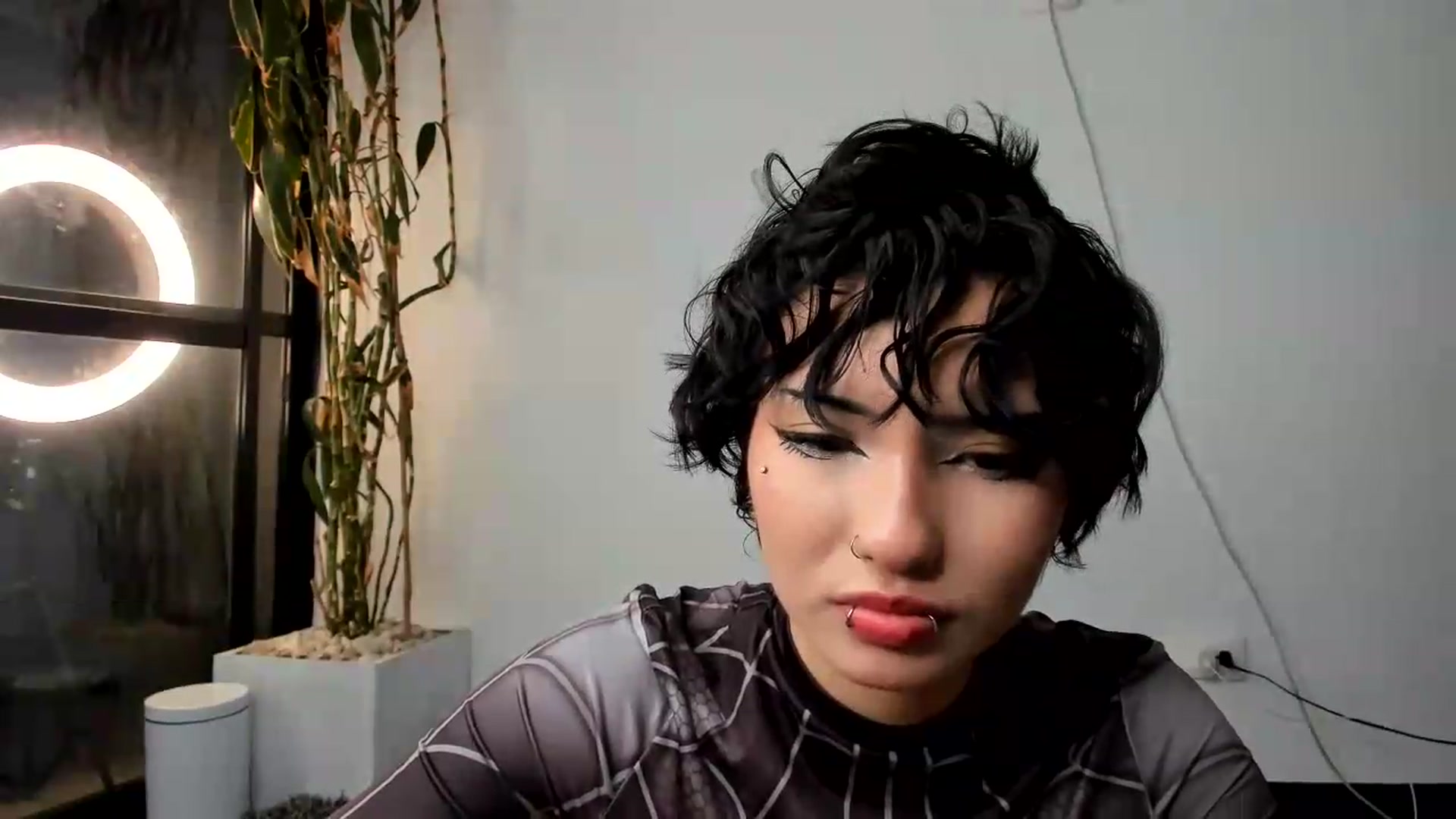 Gallery image thumbnail from R_O_S_S_E's myfreecams stream on, 09/11/2026, 24:01 image 9 of 20