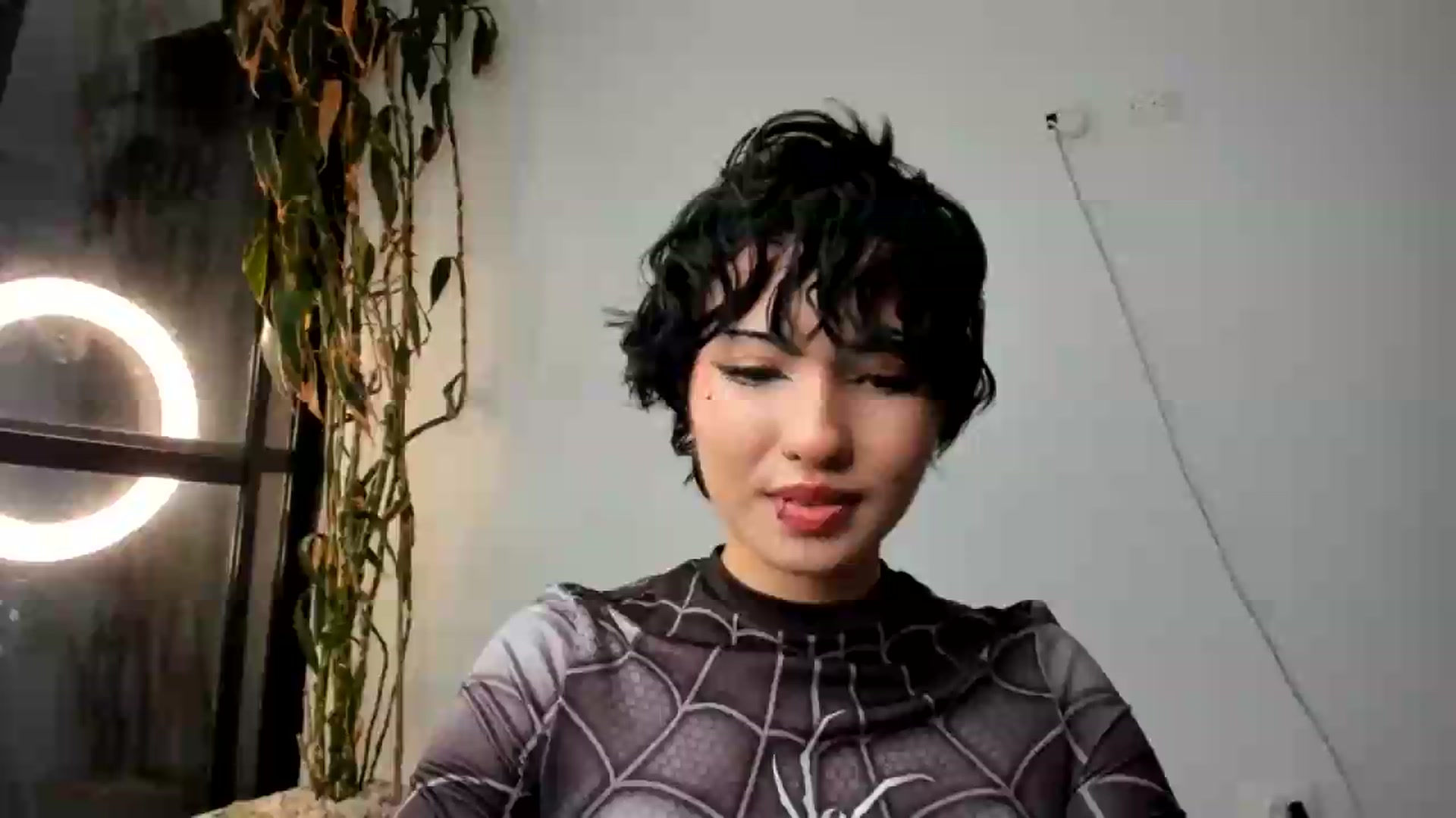 Gallery image thumbnail from R_O_S_S_E's myfreecams stream on, 09/11/2026, 24:01 image 18 of 20