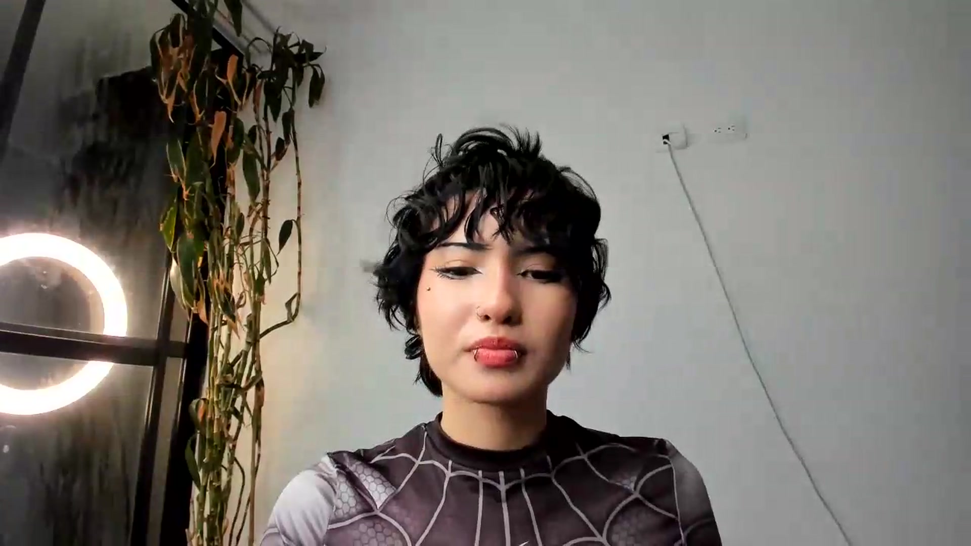 Gallery image thumbnail from R_O_S_S_E's myfreecams stream on, 09/11/2026, 24:01 image 15 of 20