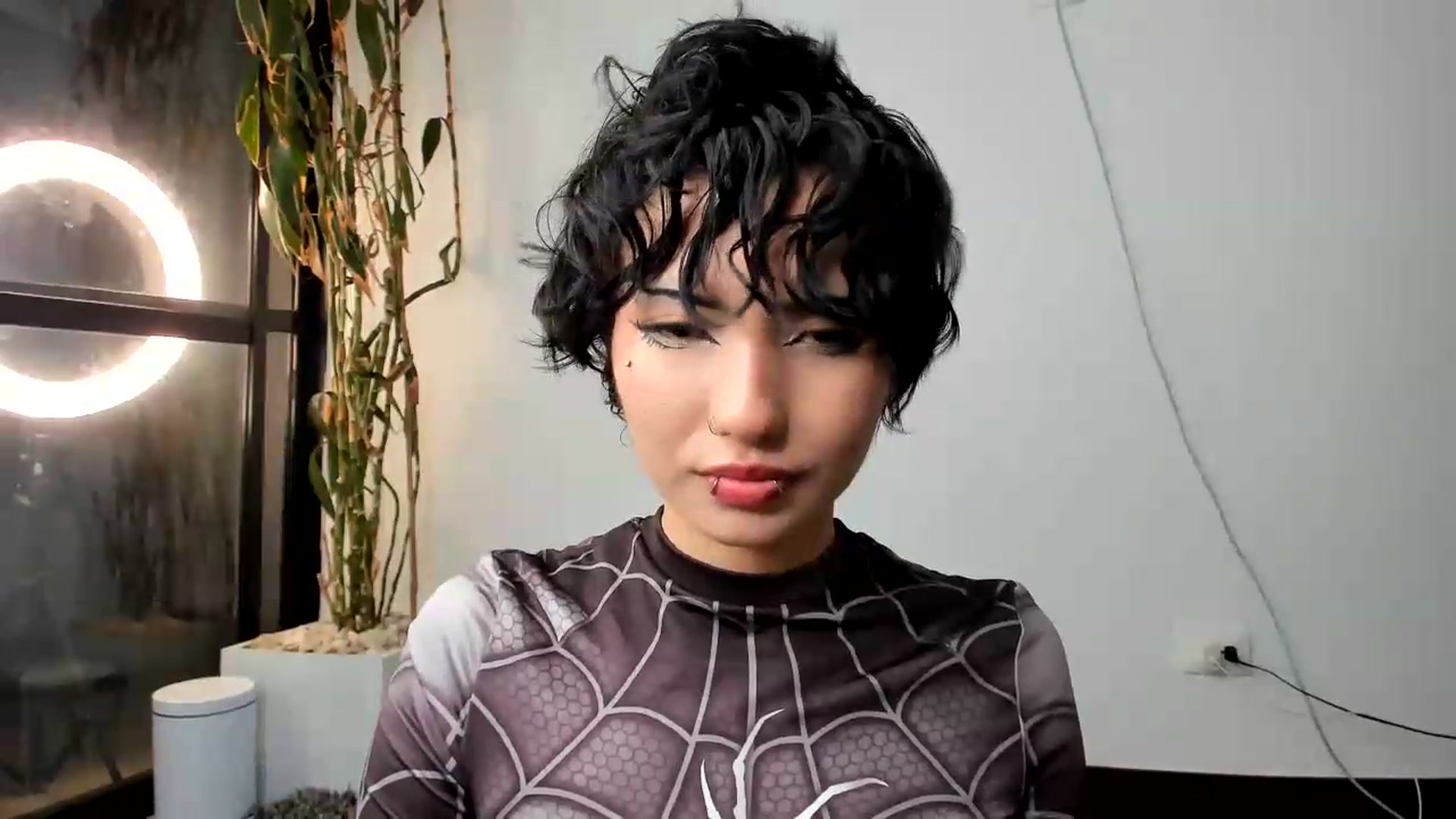Gallery image thumbnail from R_O_S_S_E's myfreecams stream on, 09/11/2026, 24:01 image 12 of 20