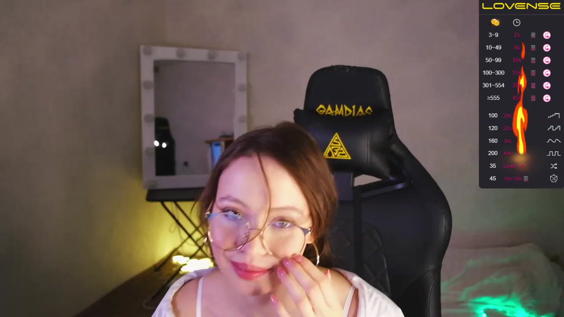 Gallery image thumbnail from R_O_S_Y's myfreecams stream on, 11/28/2022, 05:04 image 7 of 20