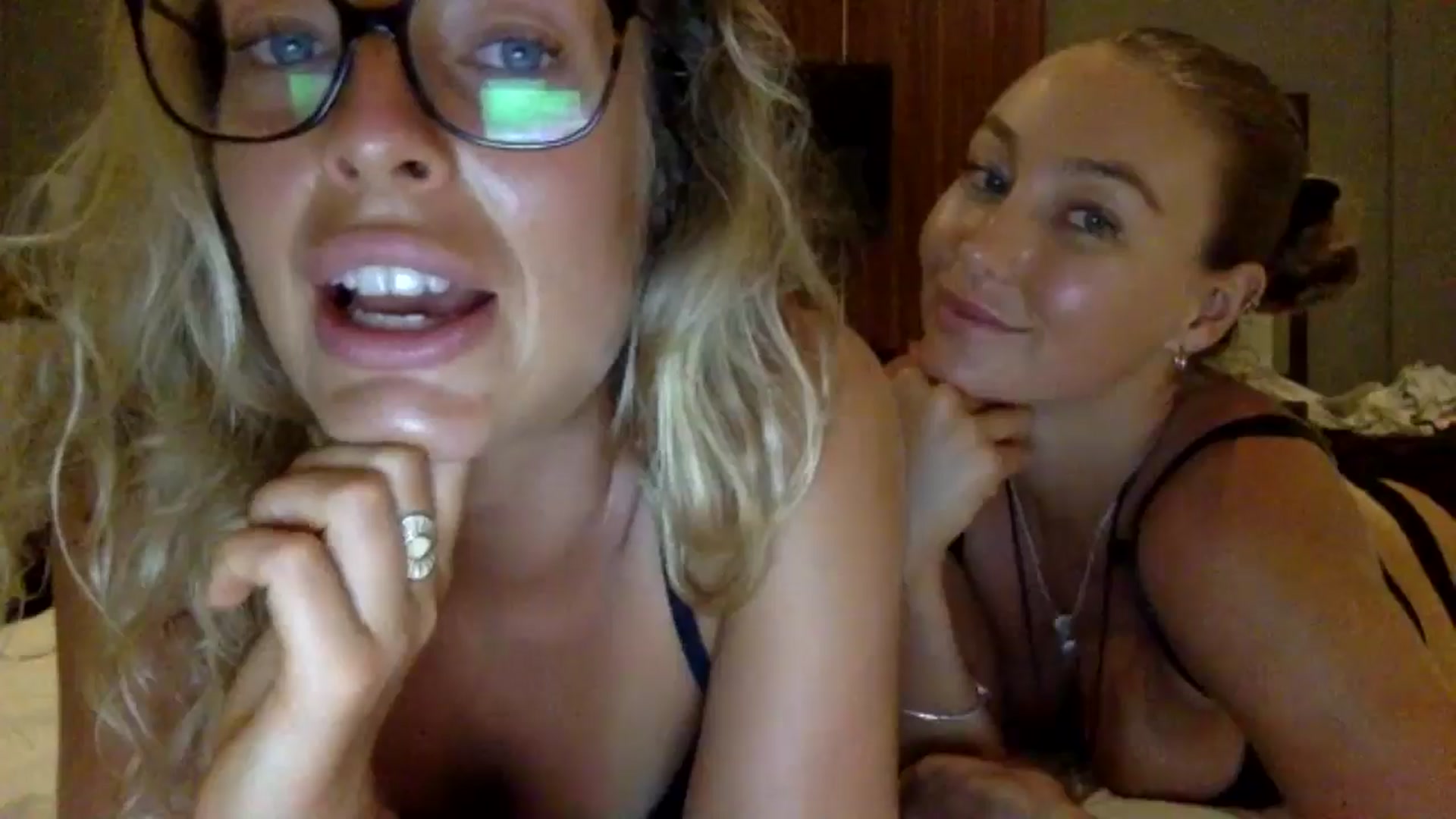 Gallery image thumbnail from RaRaaaaxx's myfreecams stream on, 05/18/2024, 12:28 image 5 of 20