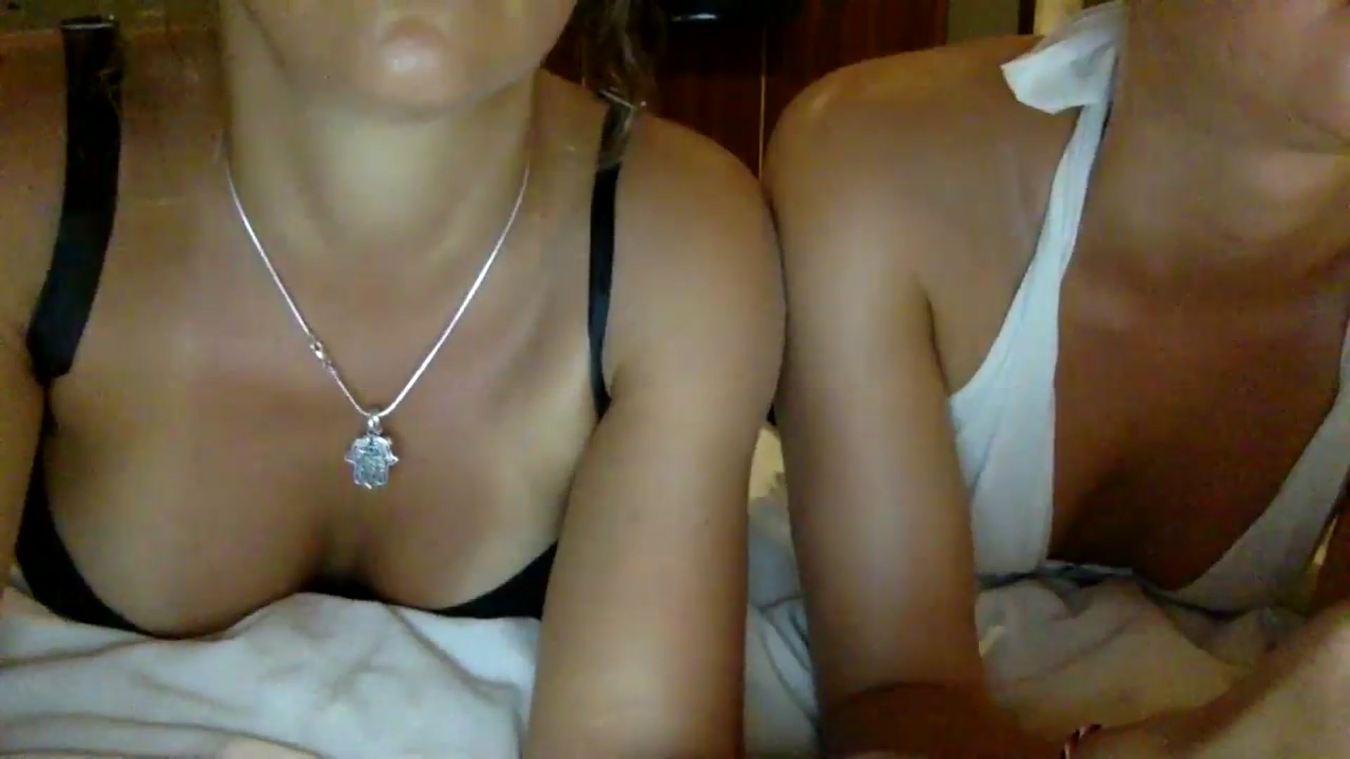 Gallery image thumbnail from RaRaaaaxx's myfreecams stream on, 05/26/2024, 10:15 image 20 of 20
