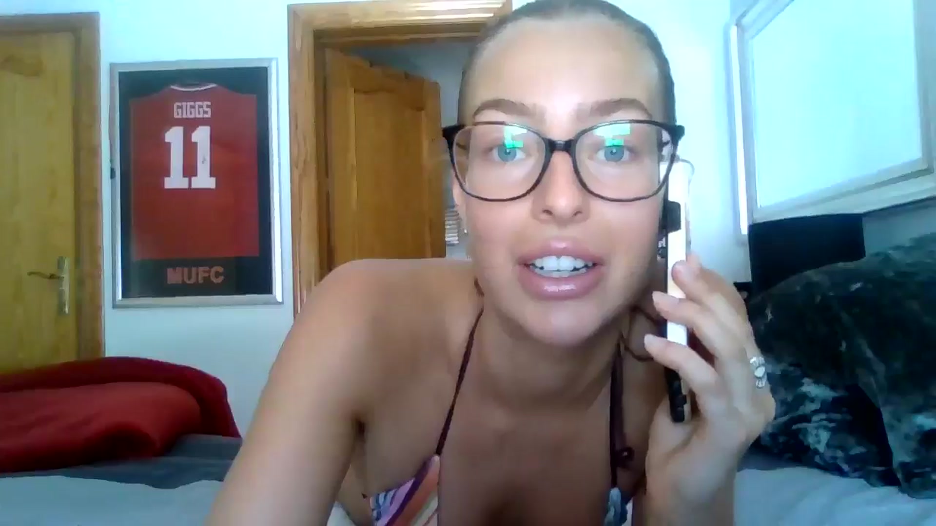 Gallery image thumbnail from RaRaaaaxx's myfreecams stream on, 08/04/2024, 12:08 image 6 of 20