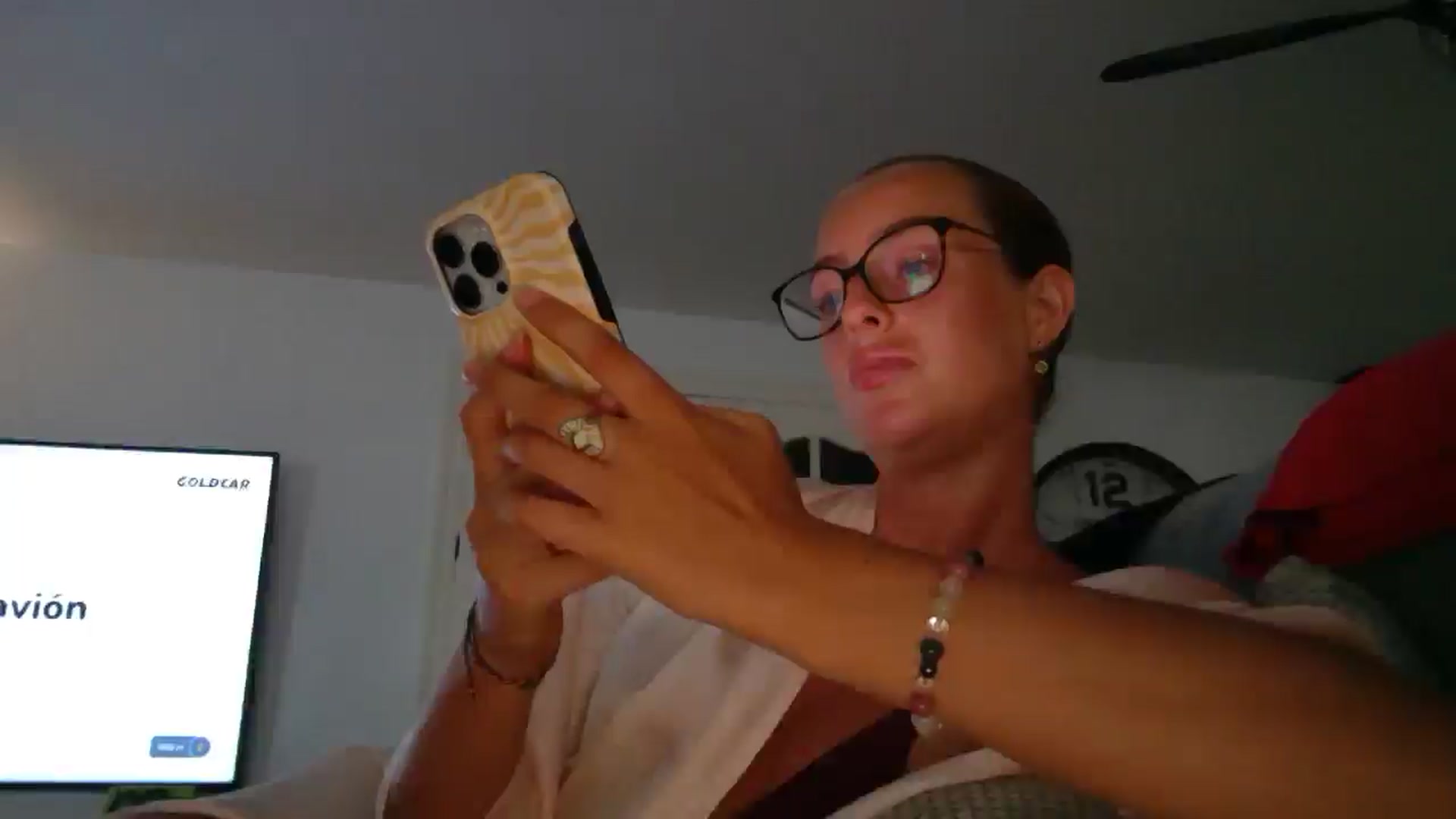 Gallery image thumbnail from RaRaaaaxx's myfreecams stream on, 08/09/2024, 20:28 image 9 of 20