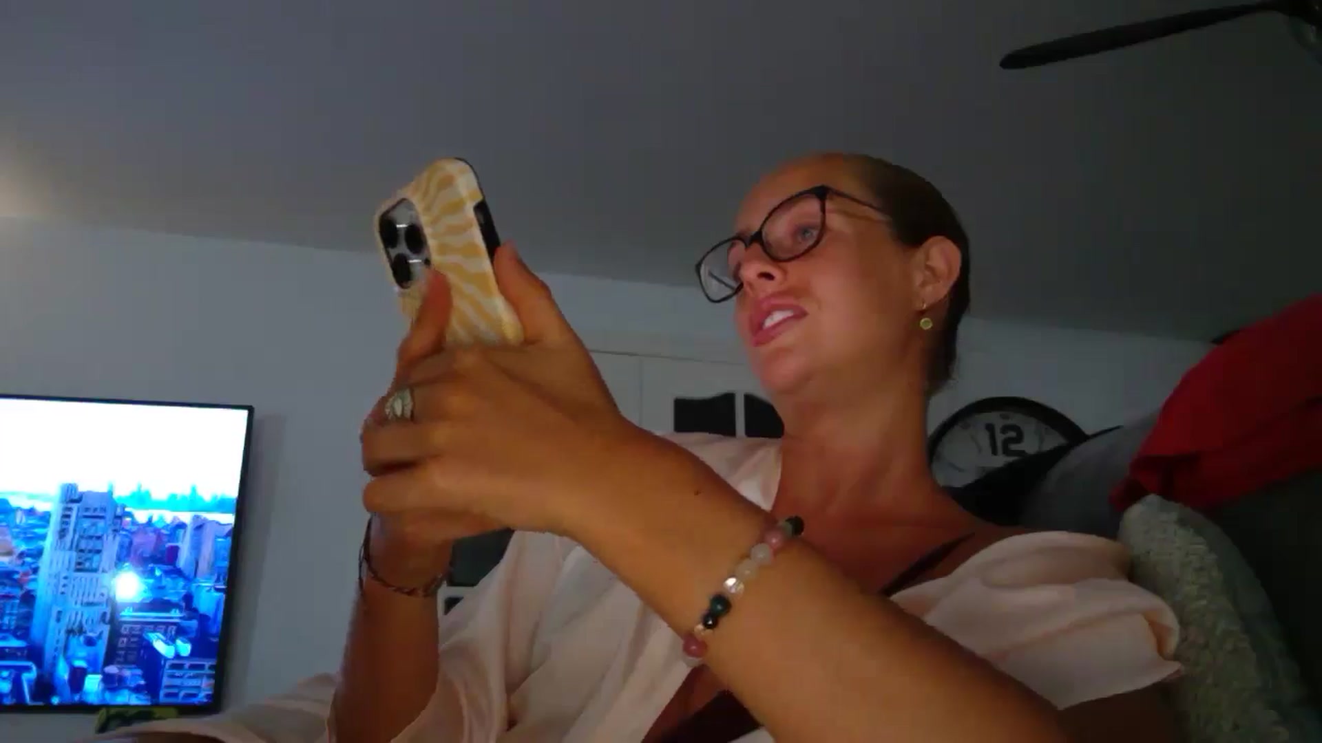 Gallery image thumbnail from RaRaaaaxx's myfreecams stream on, 08/09/2024, 20:28 image 14 of 20